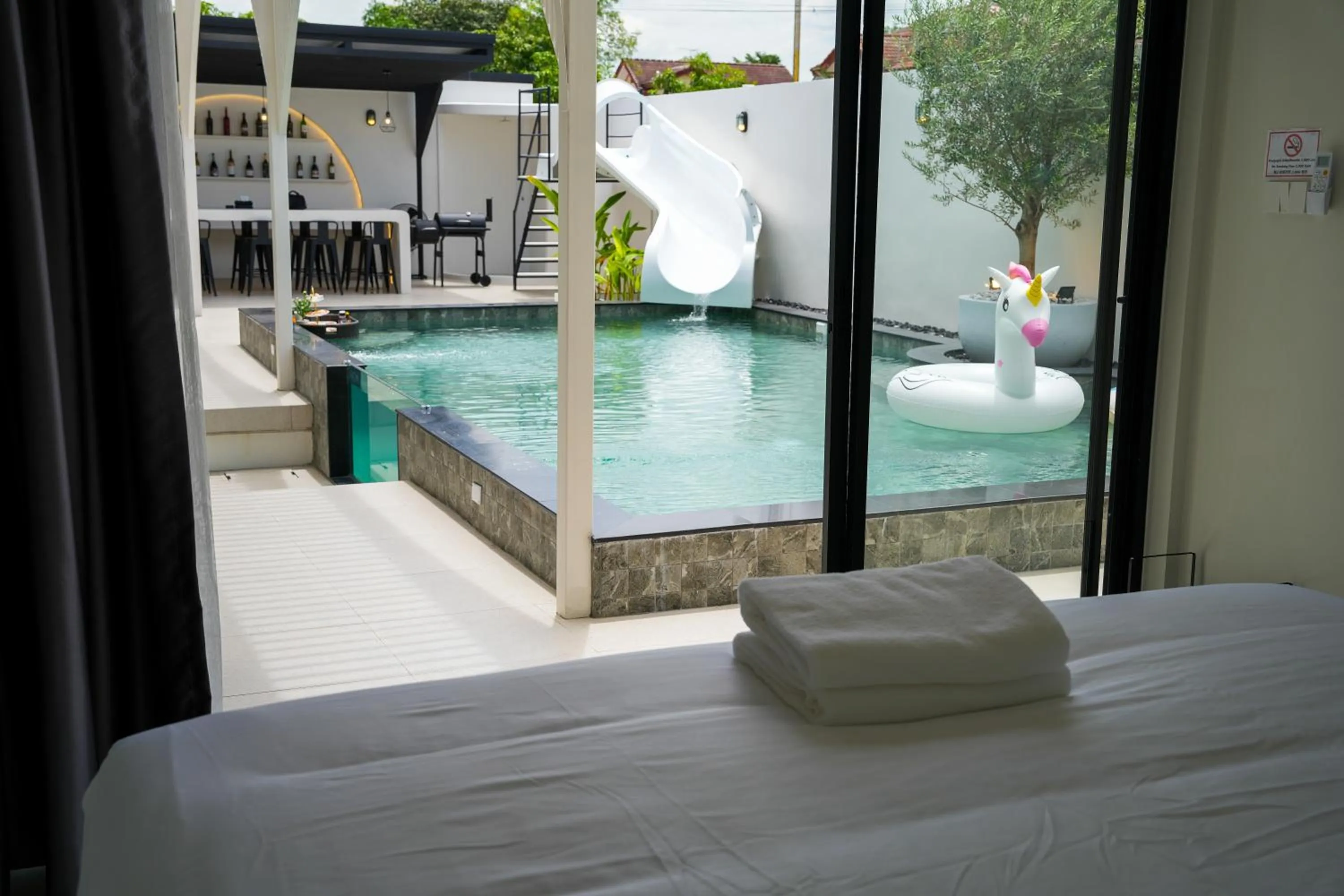 Bed in Skyline Resort