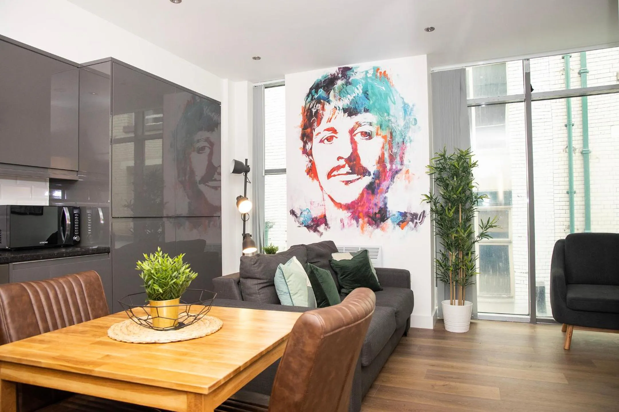 Seating area in SGT Peppers Mathew Street Apartments By Happy Days