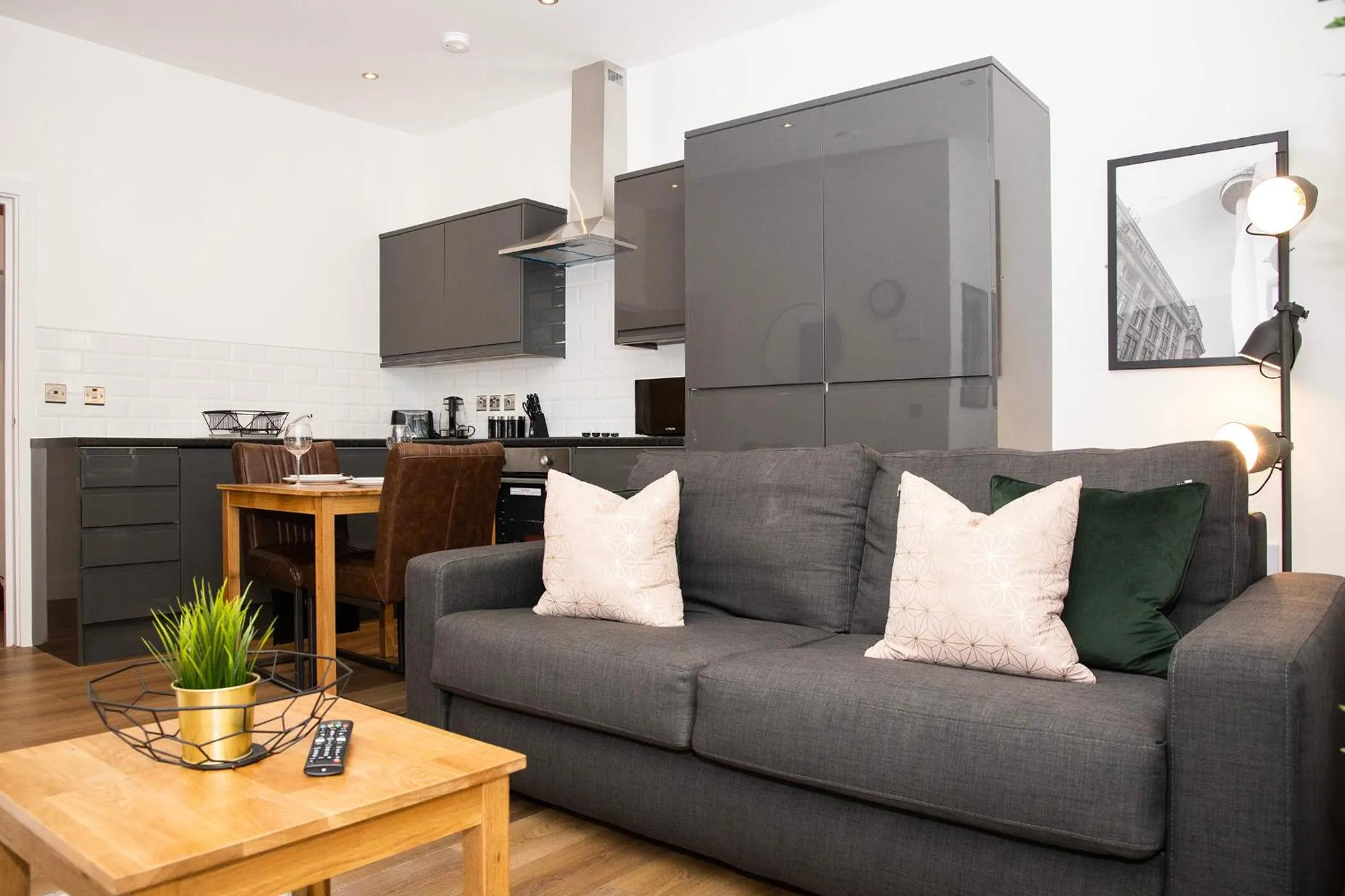 Living room in SGT Peppers Mathew Street Apartments By Happy Days