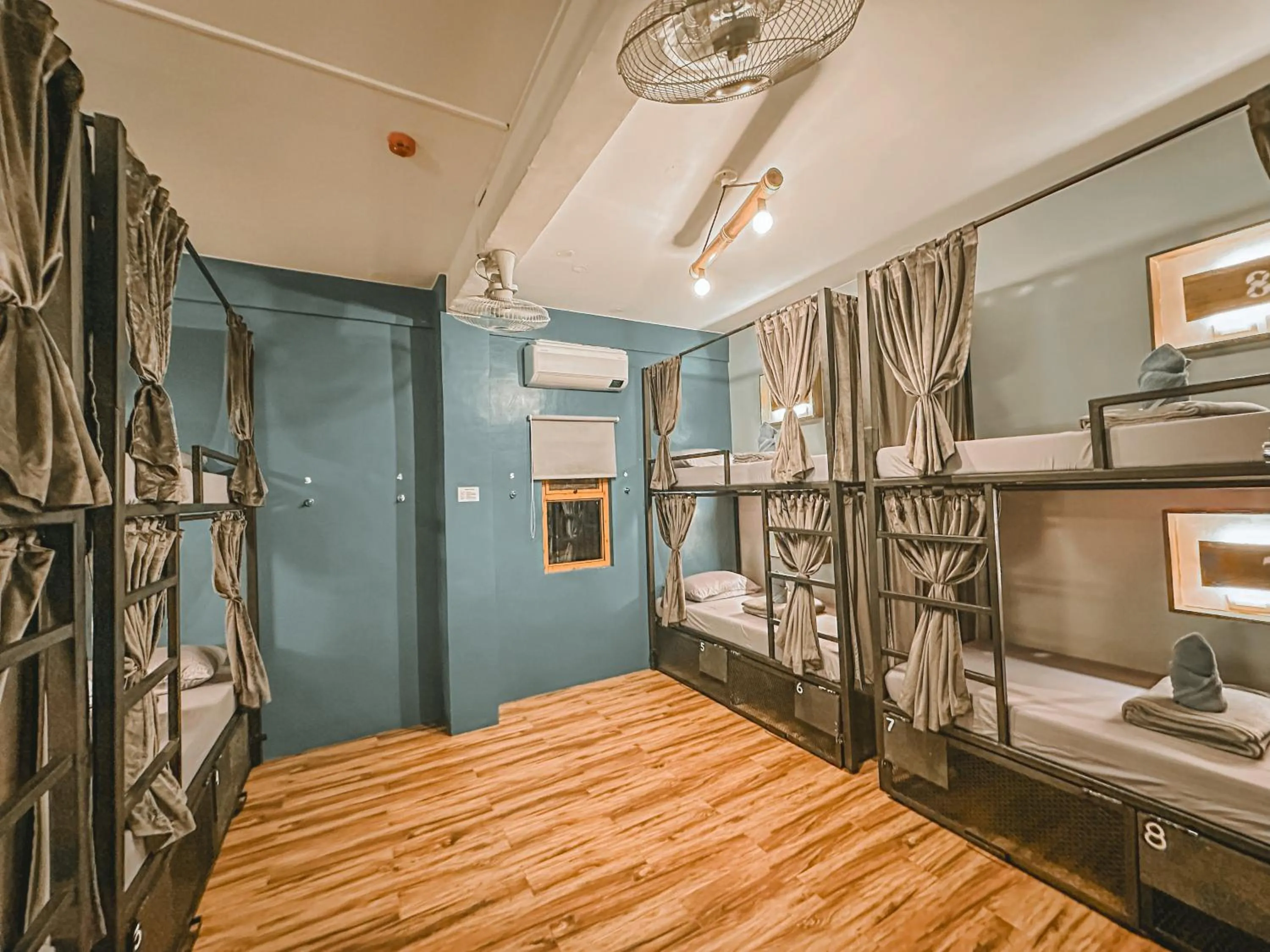 Photo of the whole room, Bed in Outpost Hostel - Coron