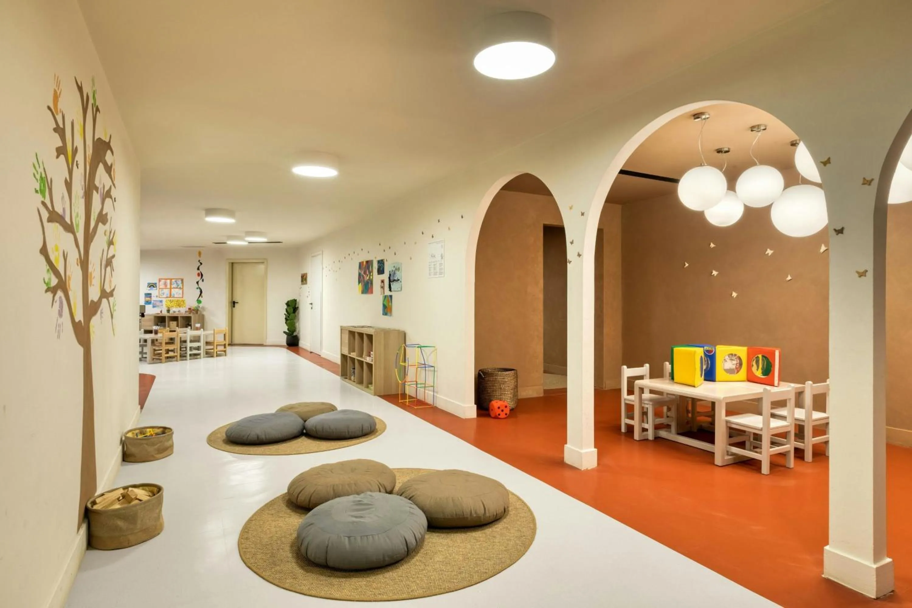 Other, Bed in Domes of Corfu, Autograph Collection