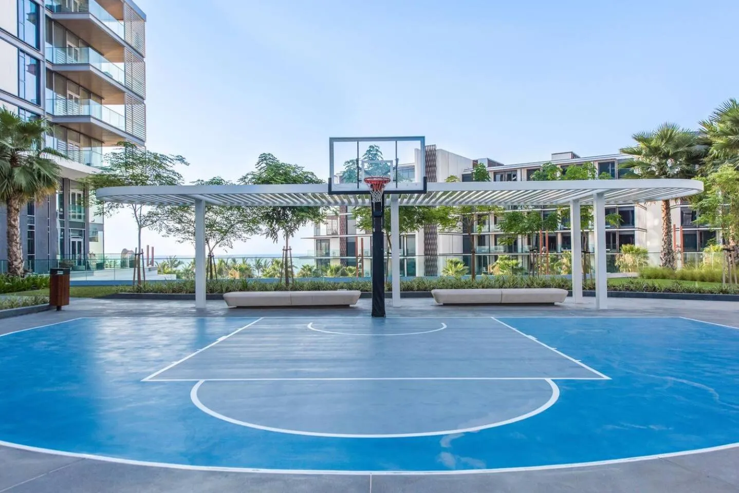 Activities in Posh 2 BR Oceanfront Apt in the Heart of Bluewaters Island