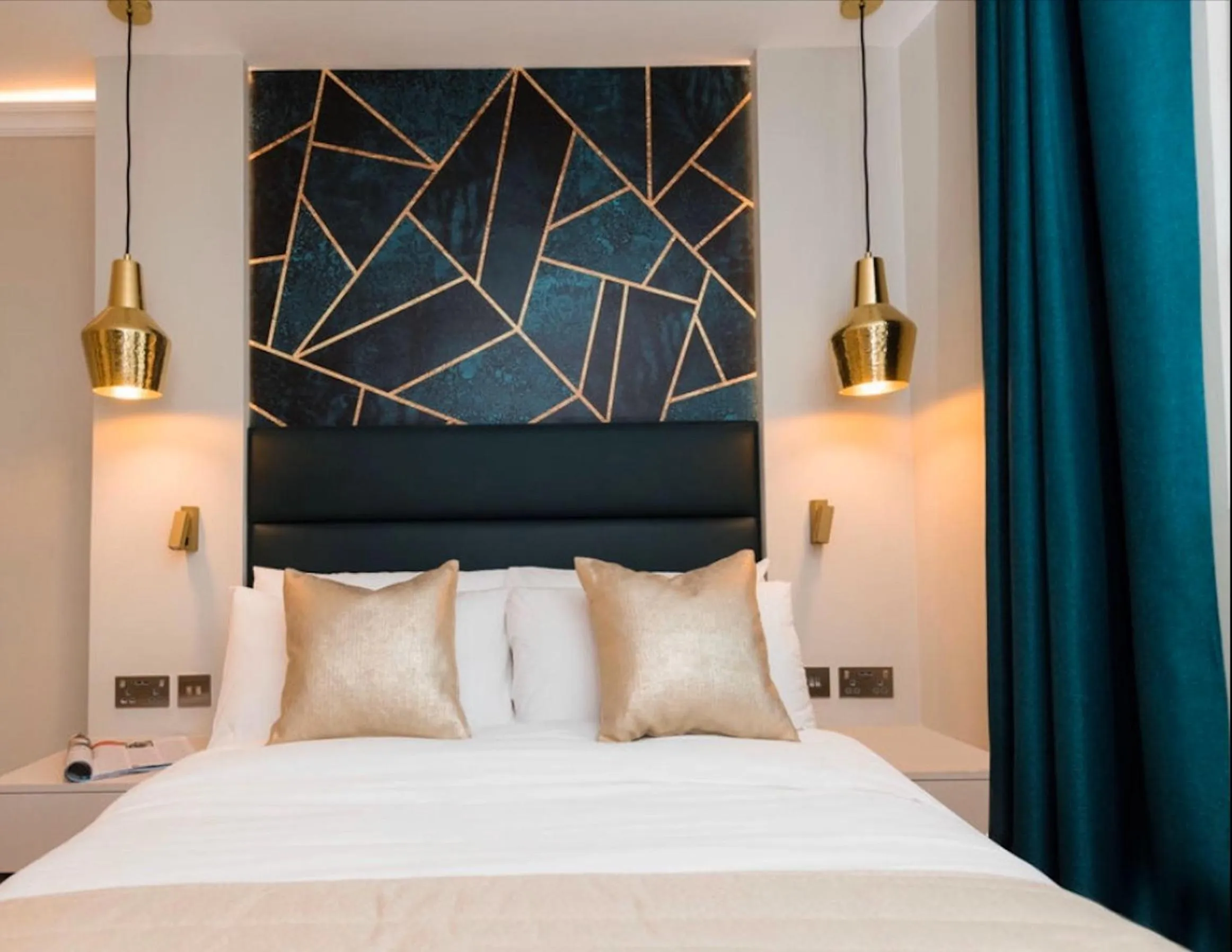 Bed in NOX Belsize Park