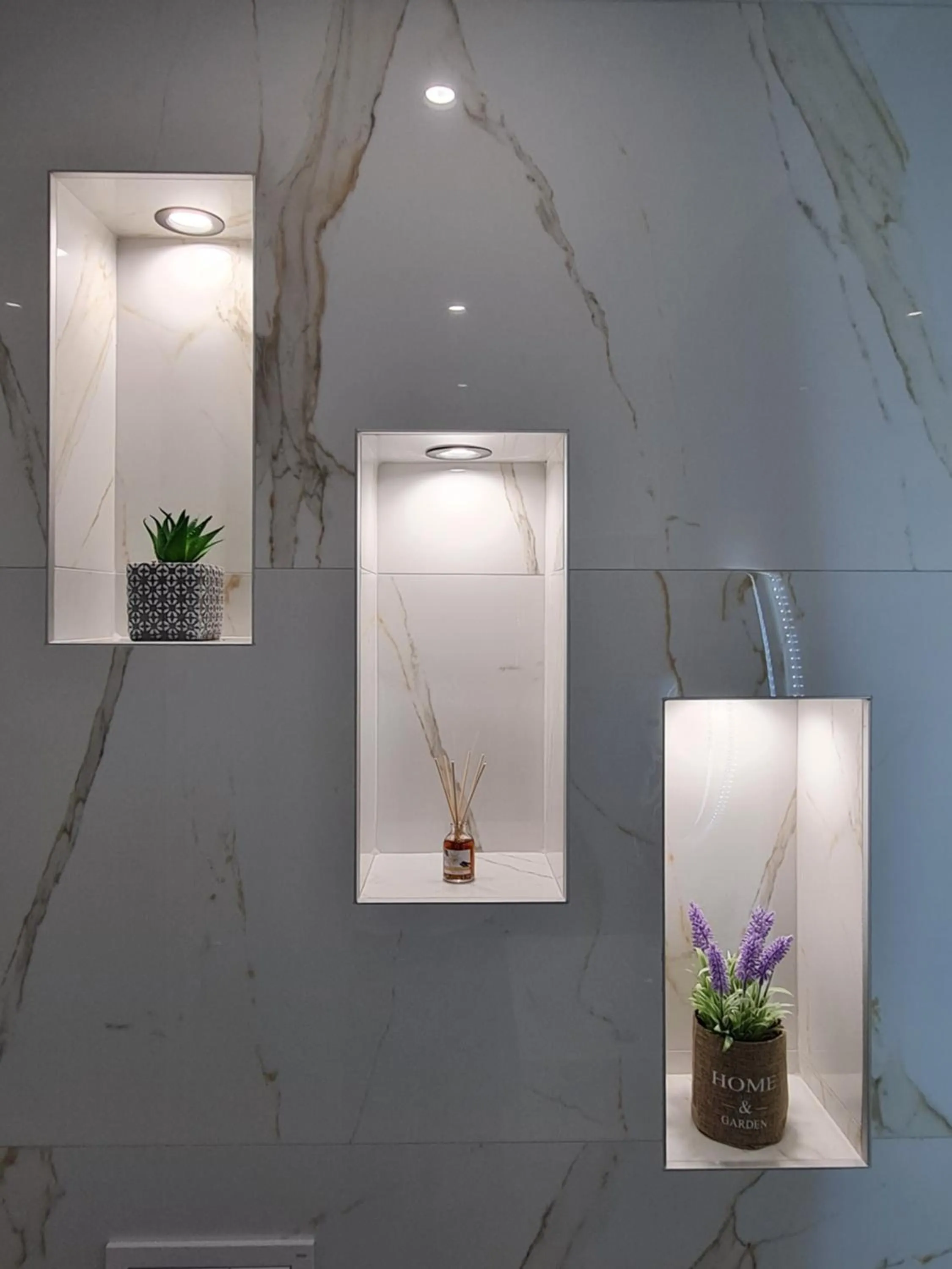 Bathroom in Himara 28 Hotel