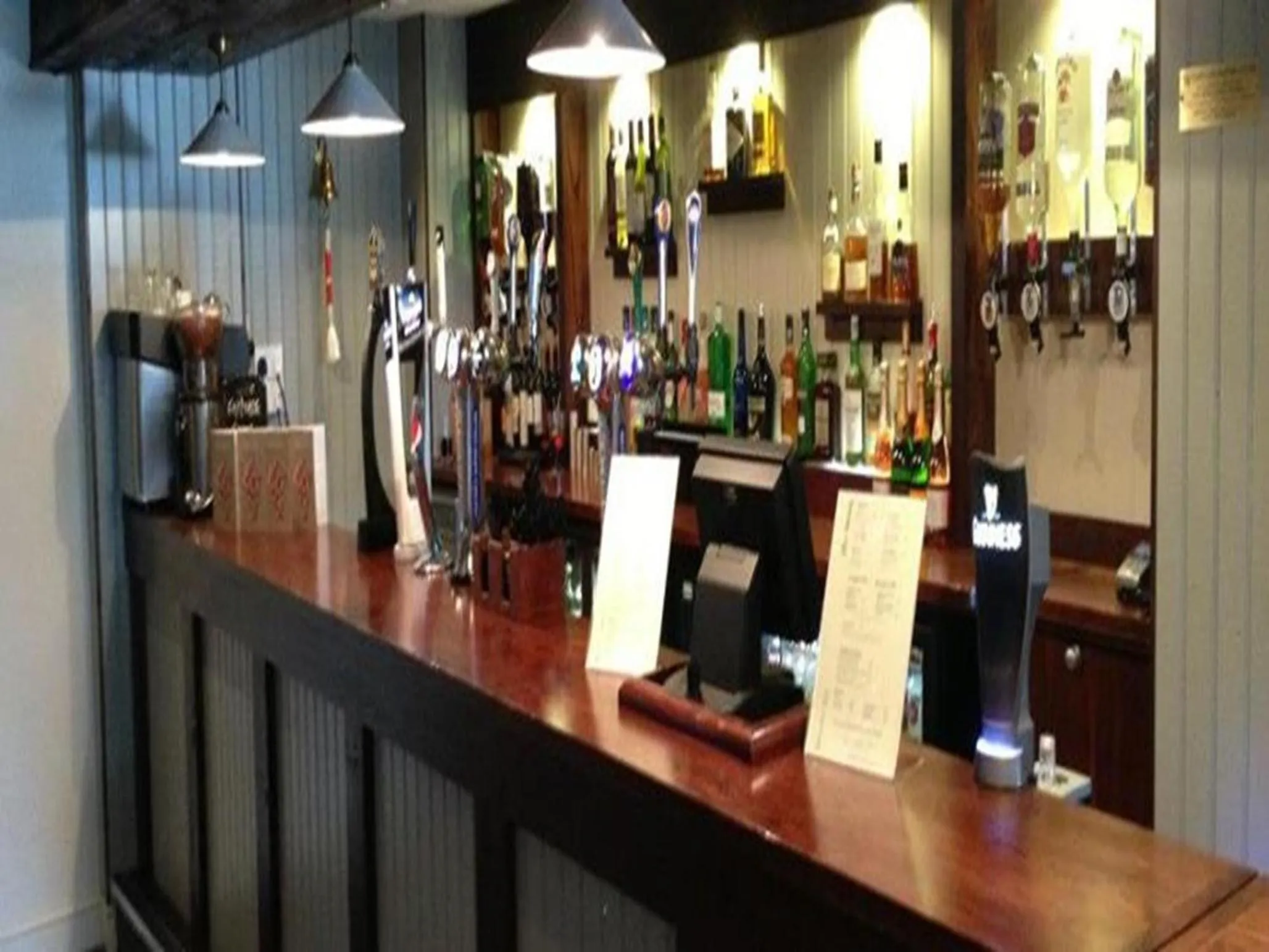 Lounge or bar in Beverley Inn & Hotel