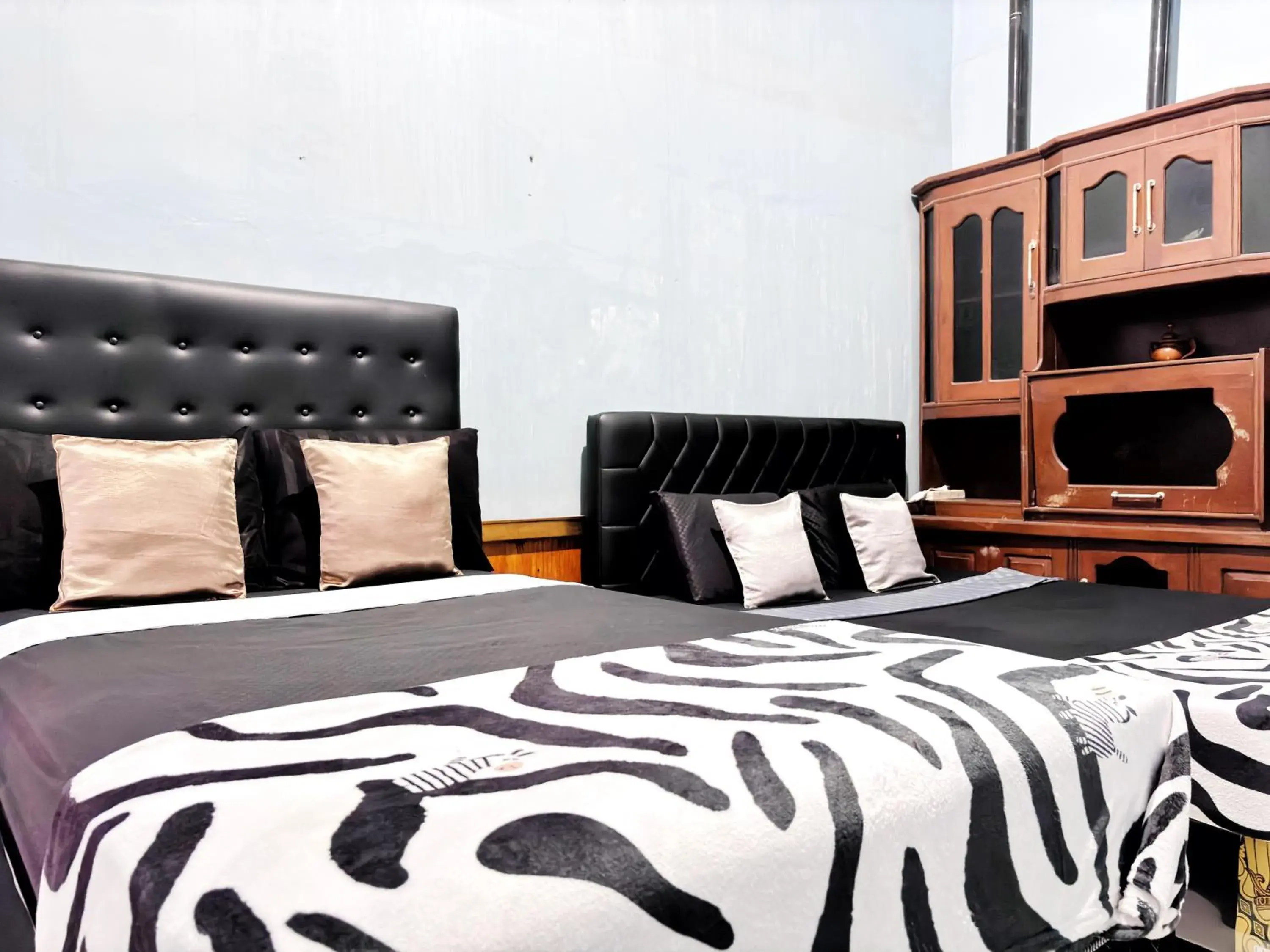 Family Room in Kost Harian Semarang Murah Family Room in Kost Harian Semarang Murah