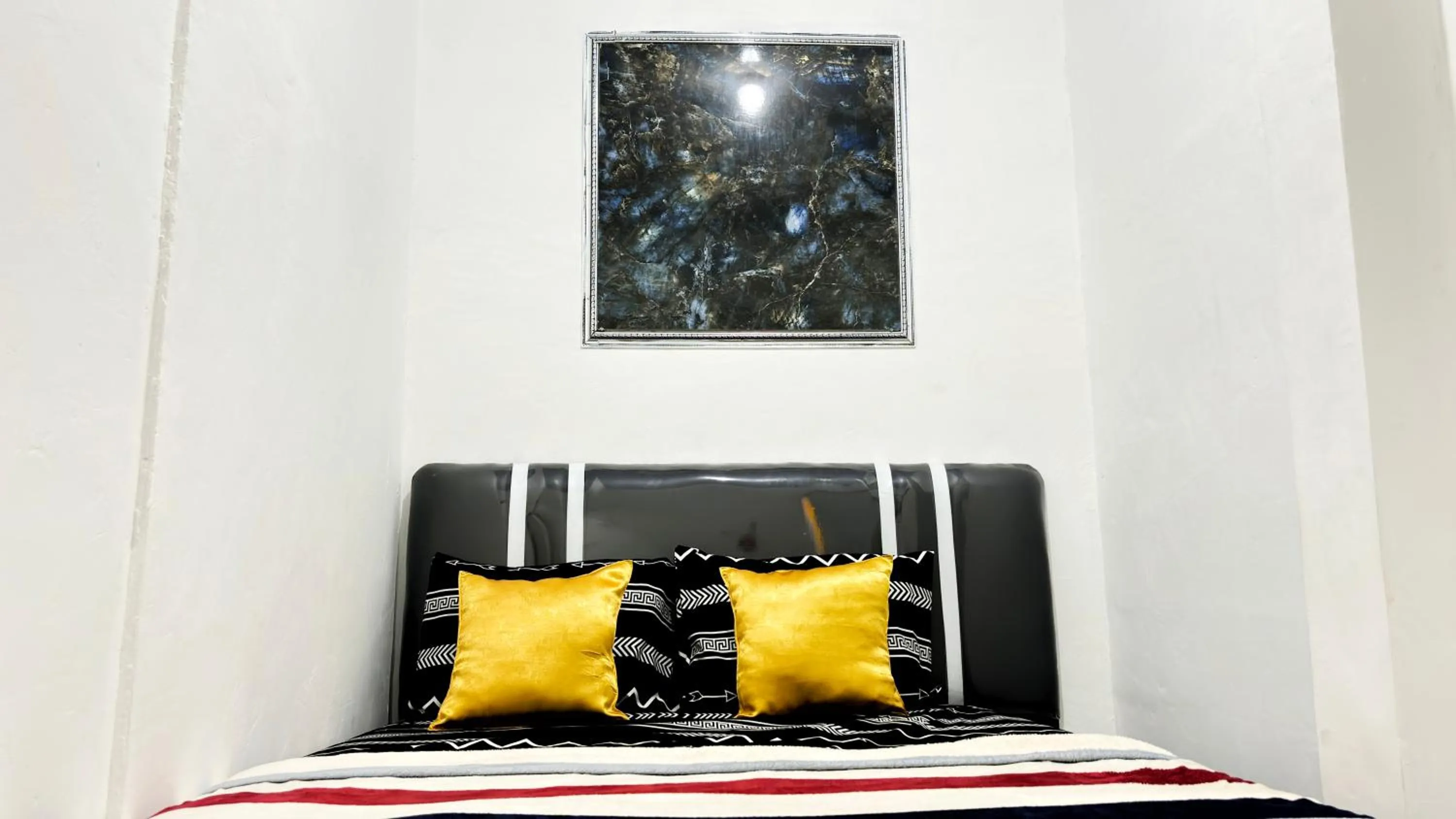 Bed in Kost Harian Semarang Murah