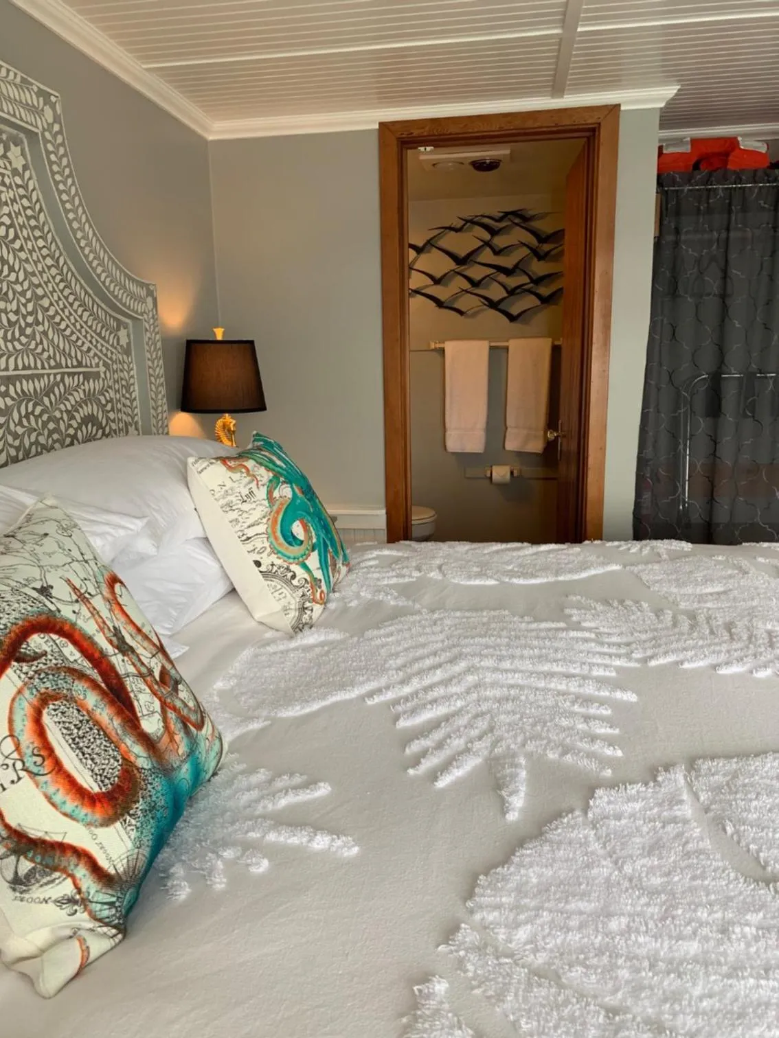 Bed in The Newport Belle