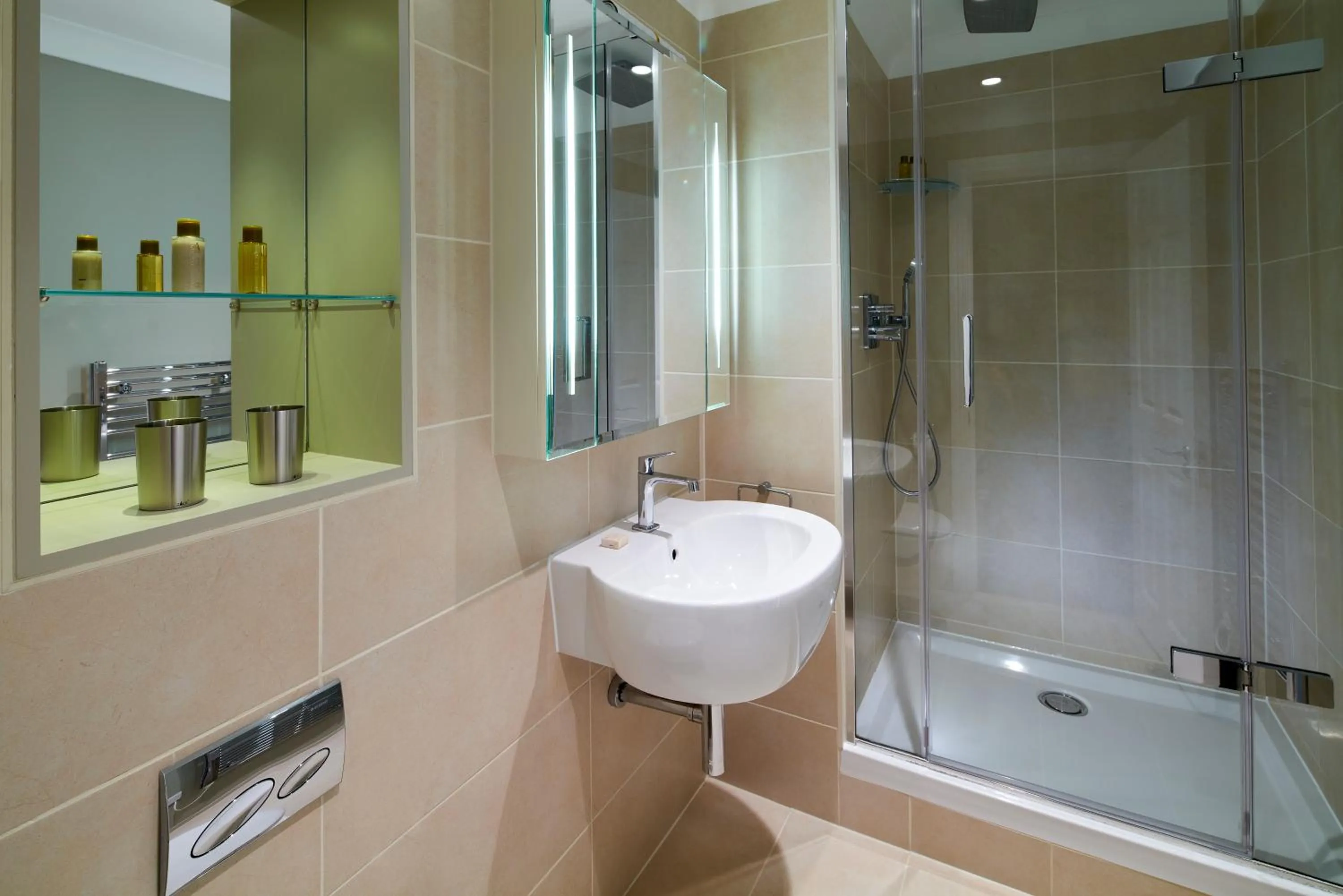 Shower in Cheval Calico House