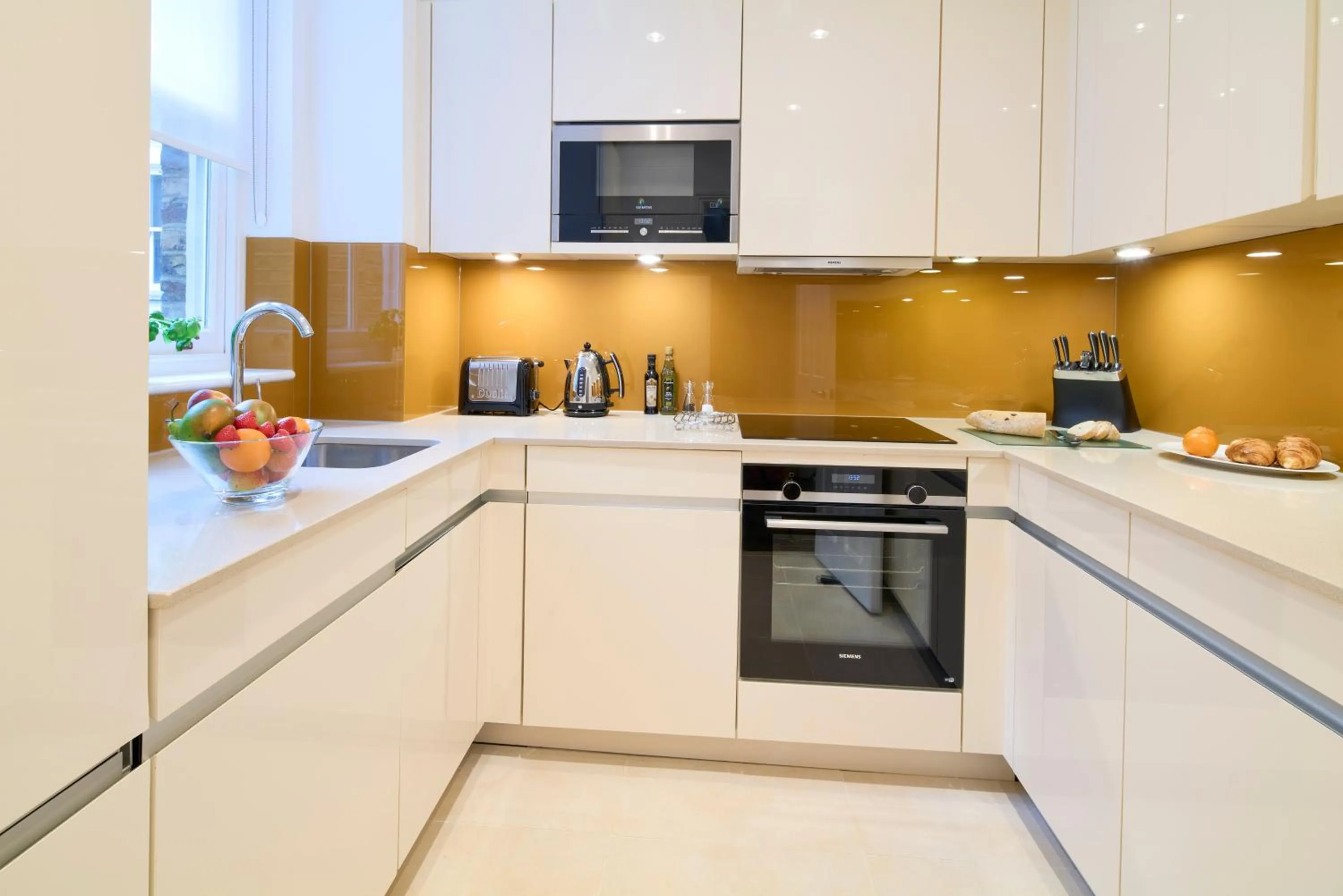 Coffee/tea facilities in Cheval Calico House