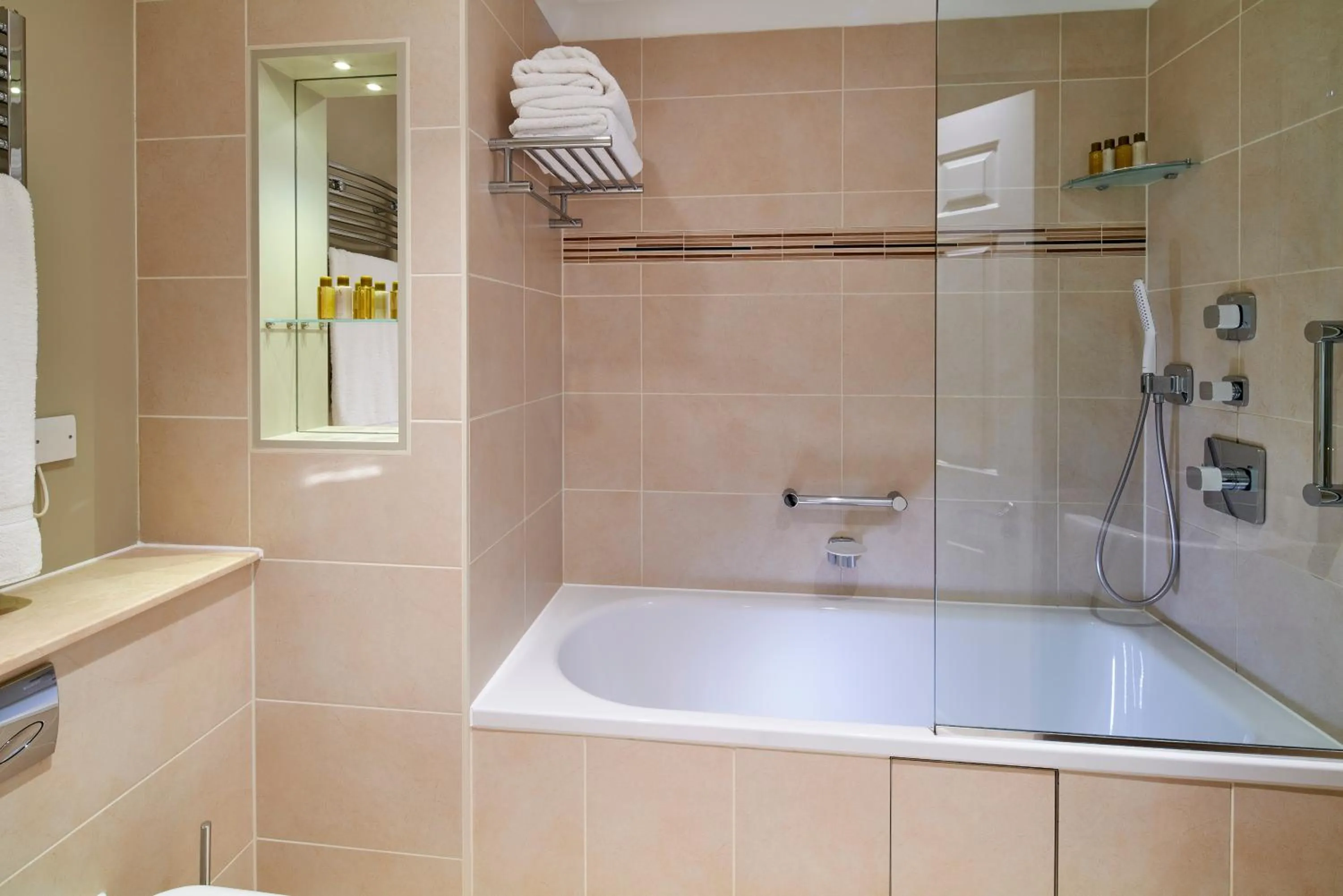 Shower in Cheval Calico House