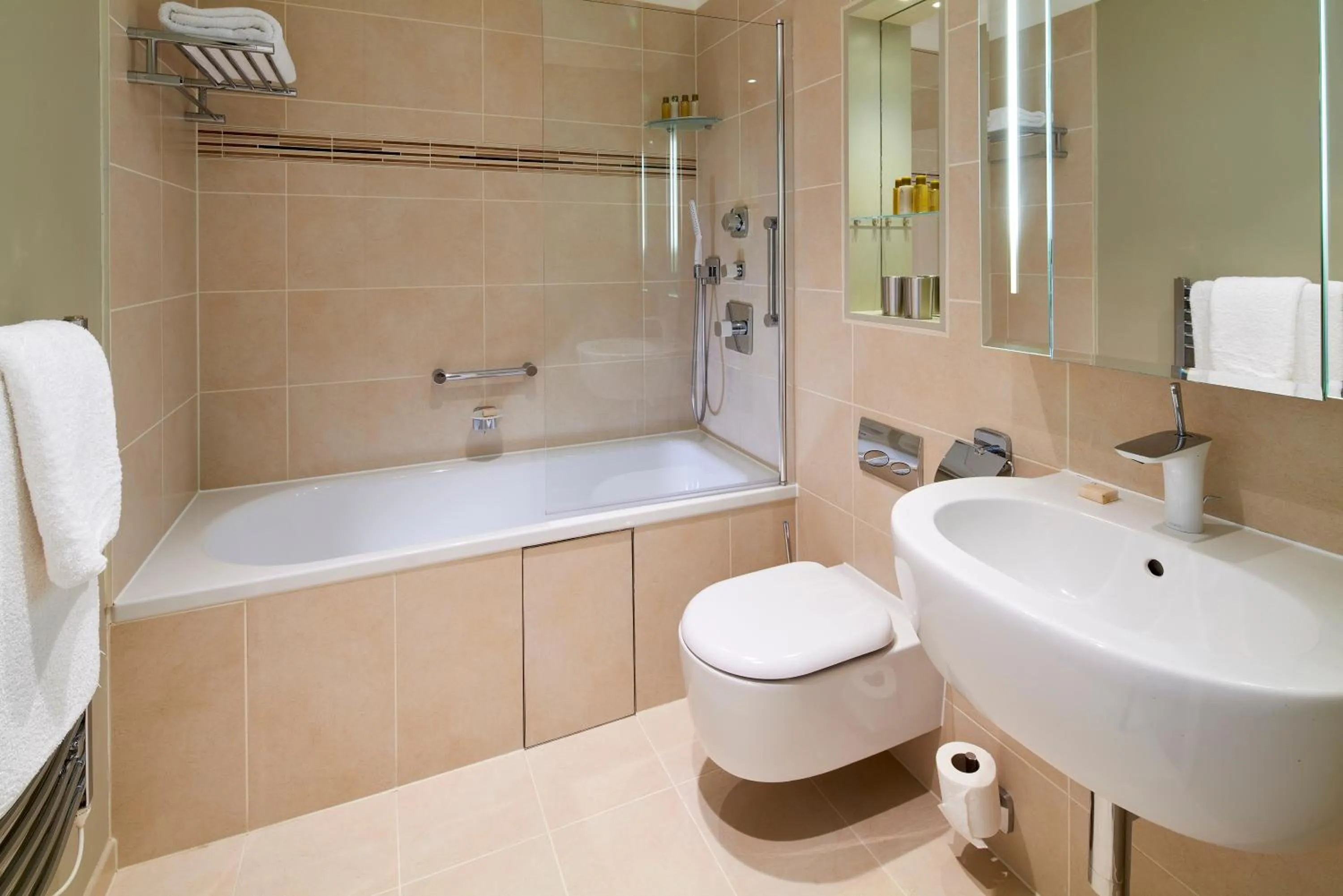 Shower in Cheval Calico House