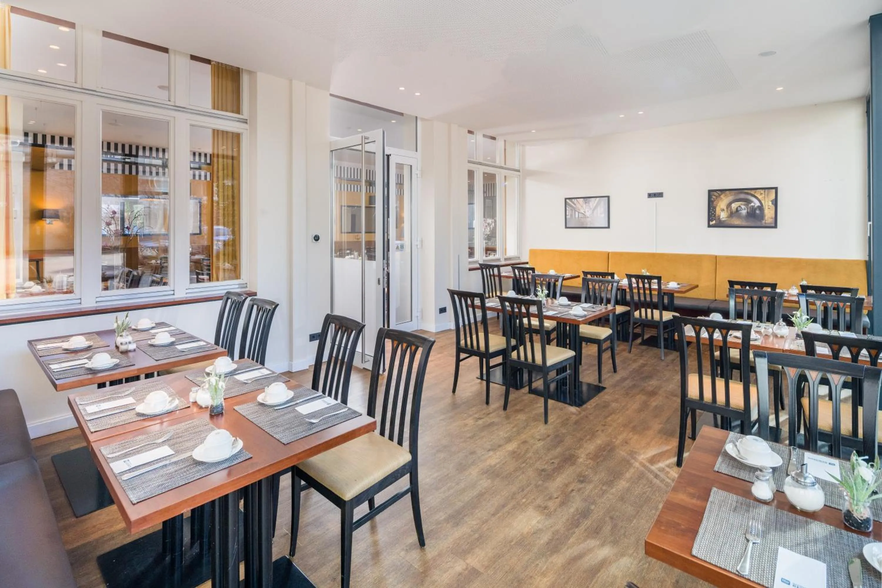 Breakfast in Best Western Plus Hotel Excelsior