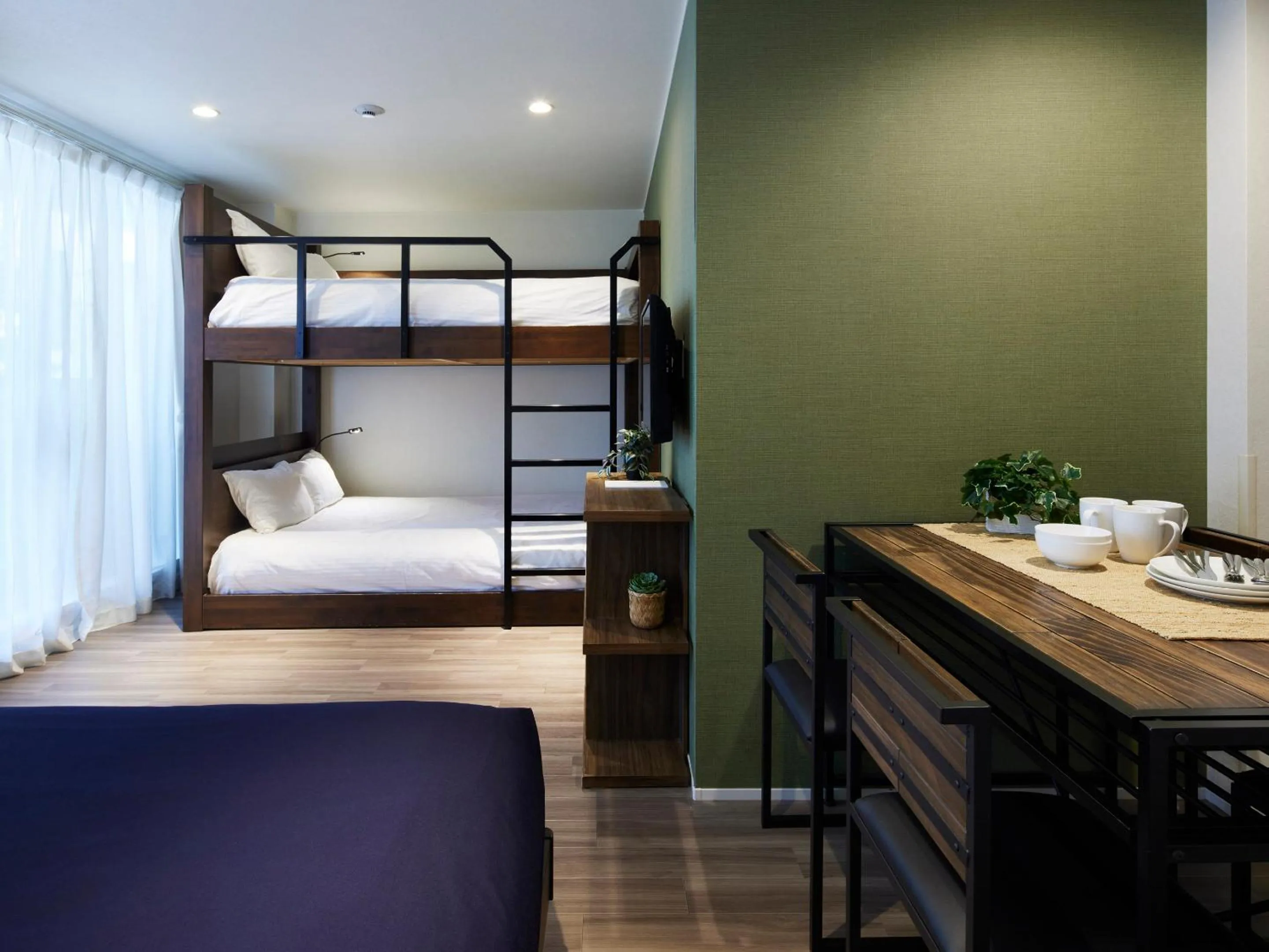 Bedroom, Bed in Minn Kamata