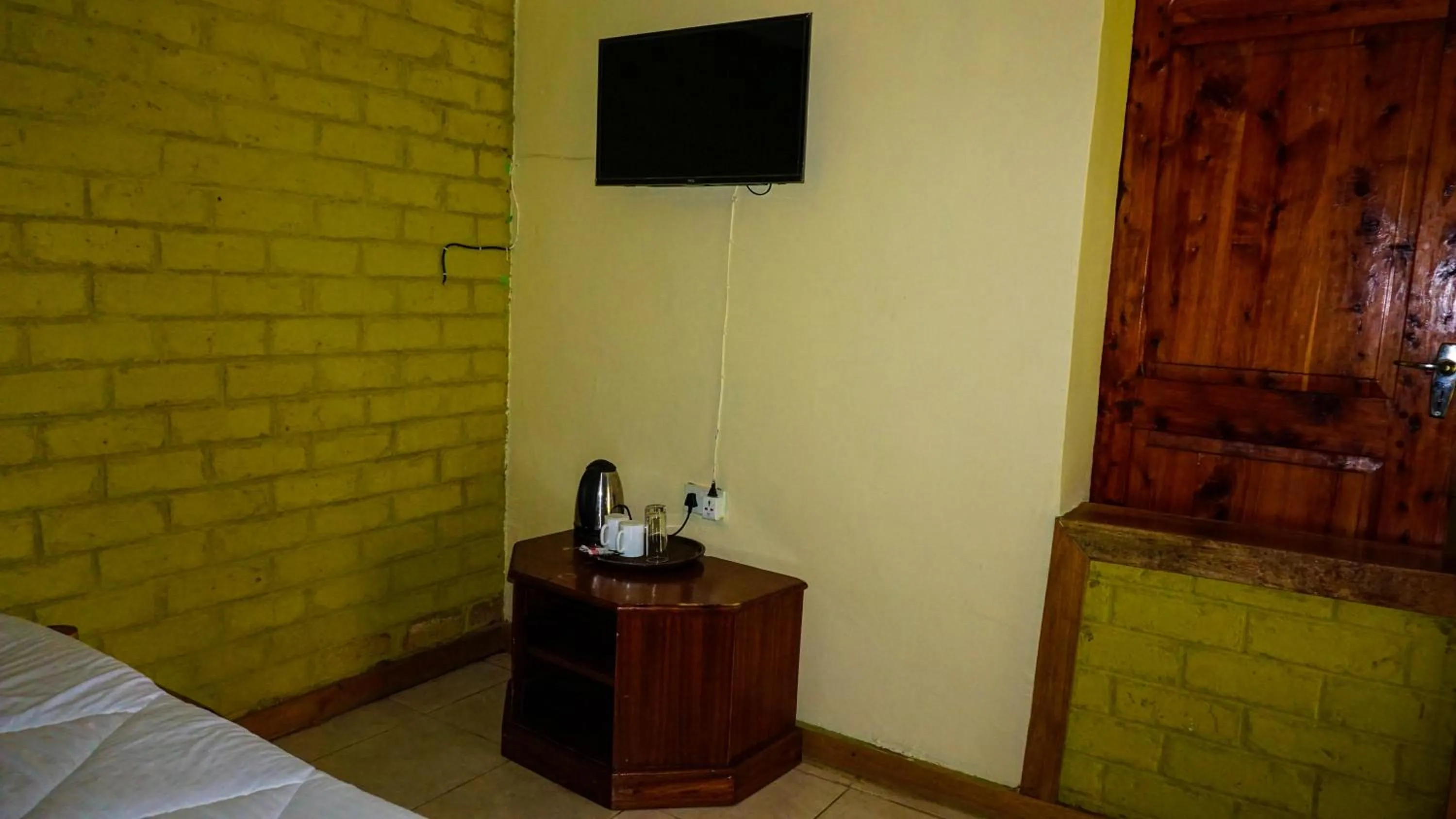 TV and multimedia, Bed in LUSHOTO EXECUTIVE LODGE