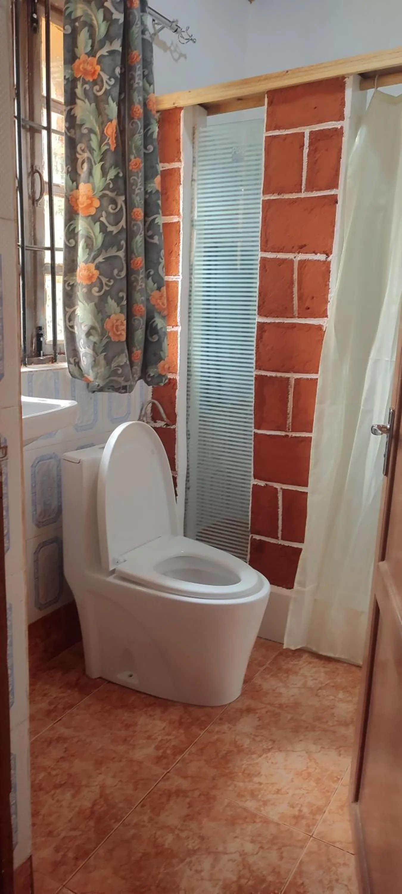 Shower in LUSHOTO EXECUTIVE LODGE