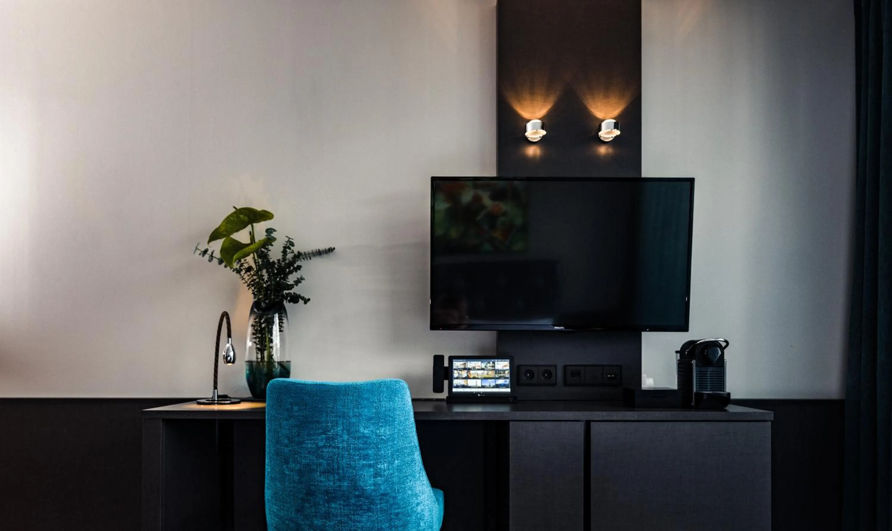 Photo of the whole room in Hotel Der Blaue Reiter