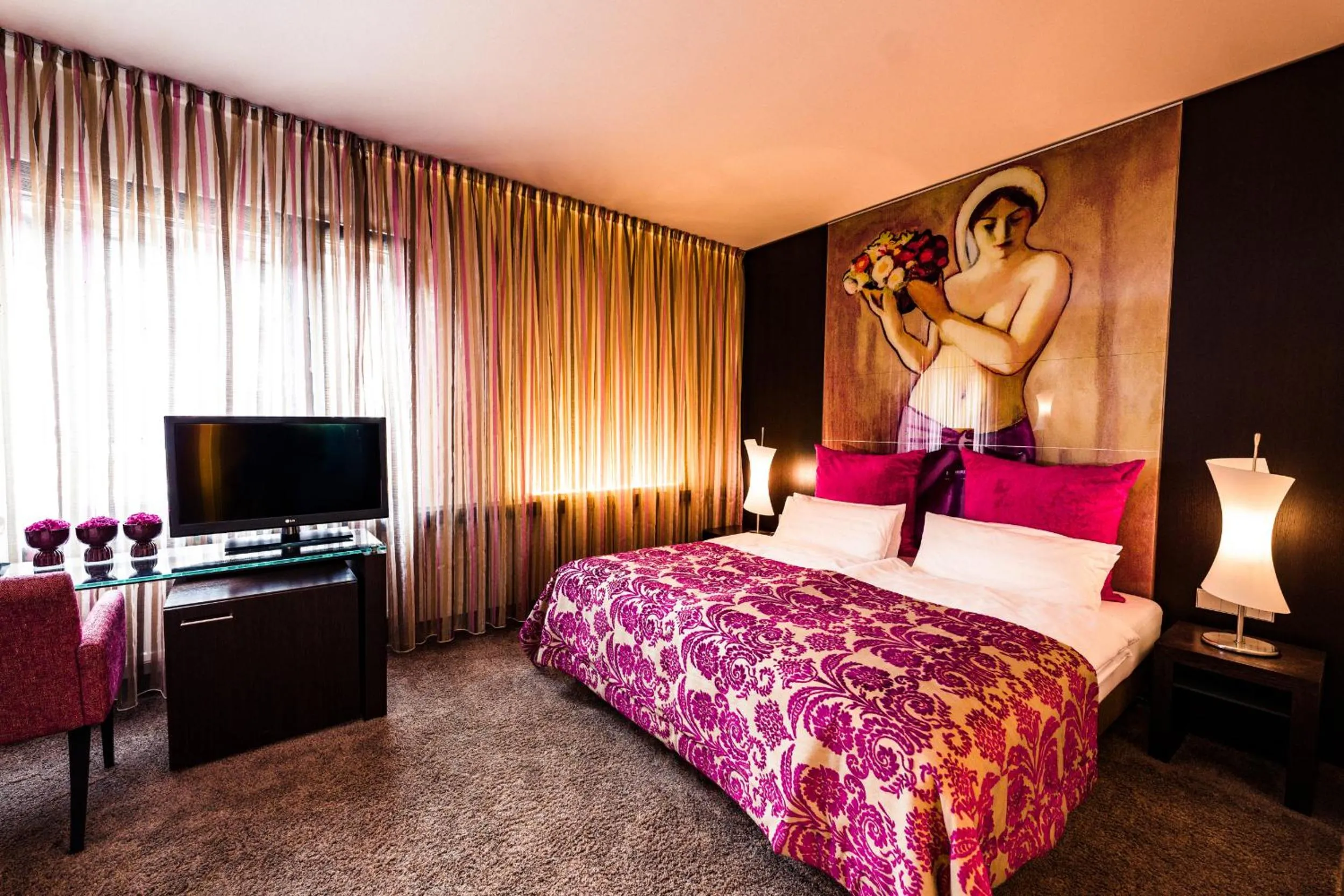 Photo of the whole room, Bed in Hotel Der Blaue Reiter