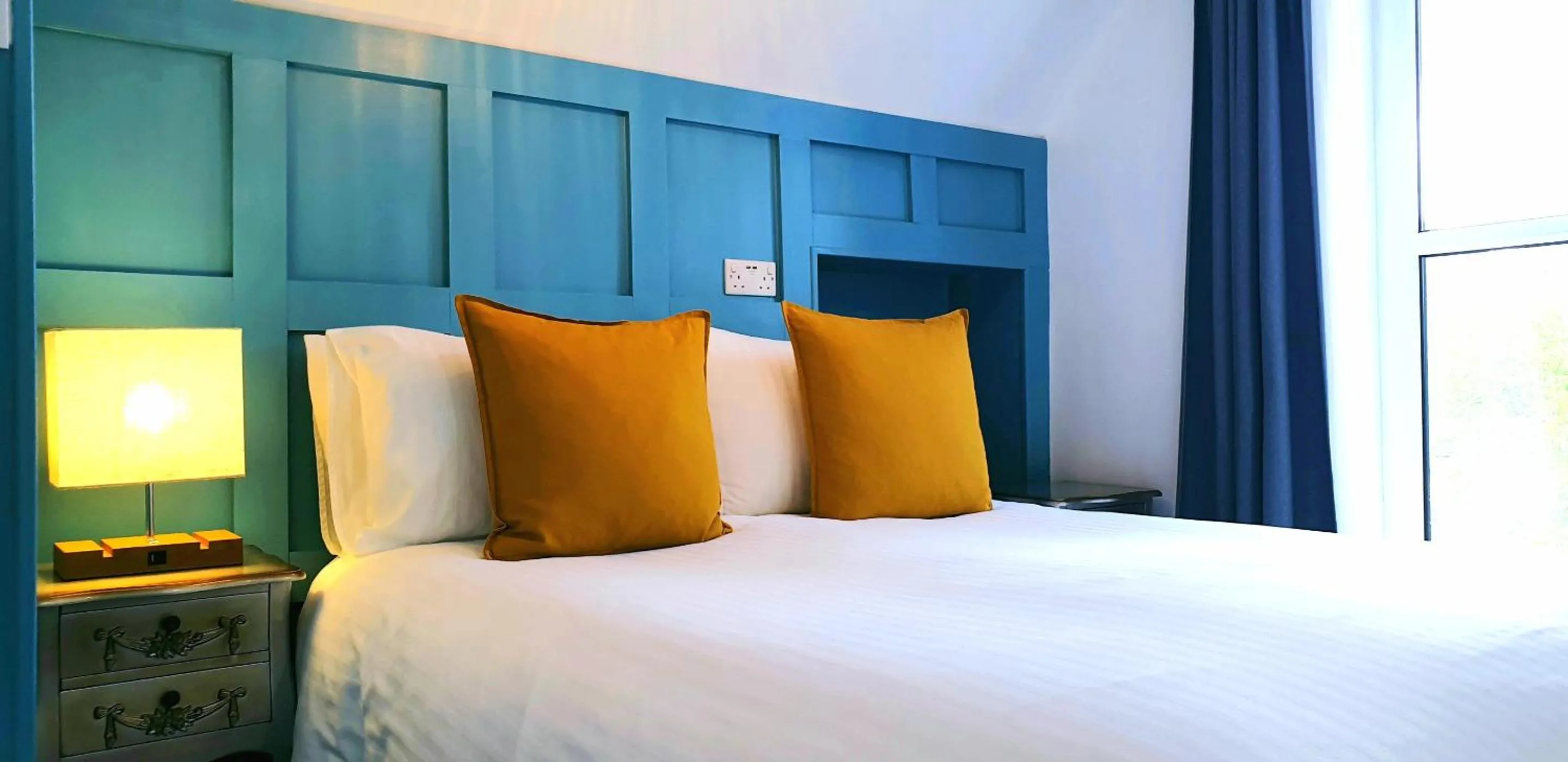 Bedroom, Bed in The Osprey Hotel