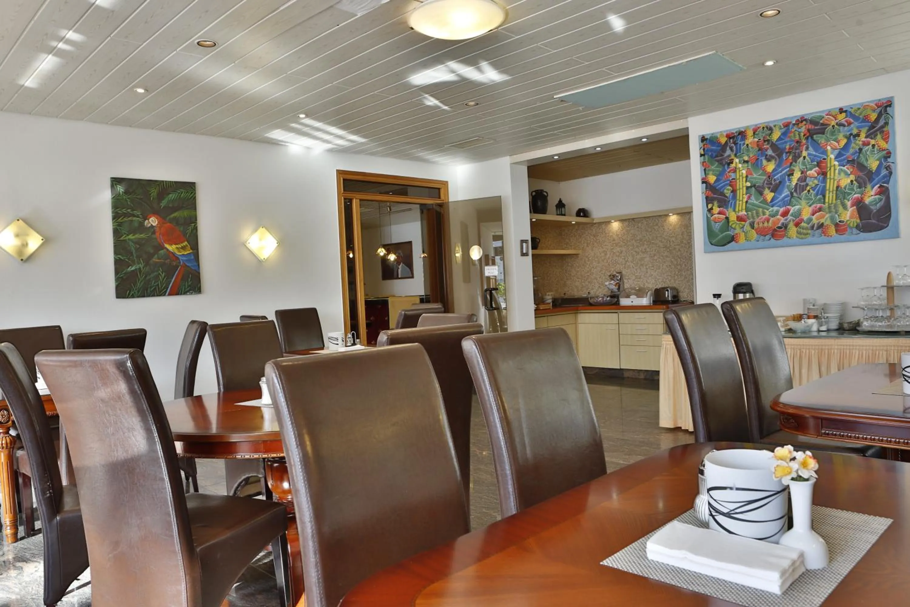 Restaurant/places to eat in Hotel Maurer