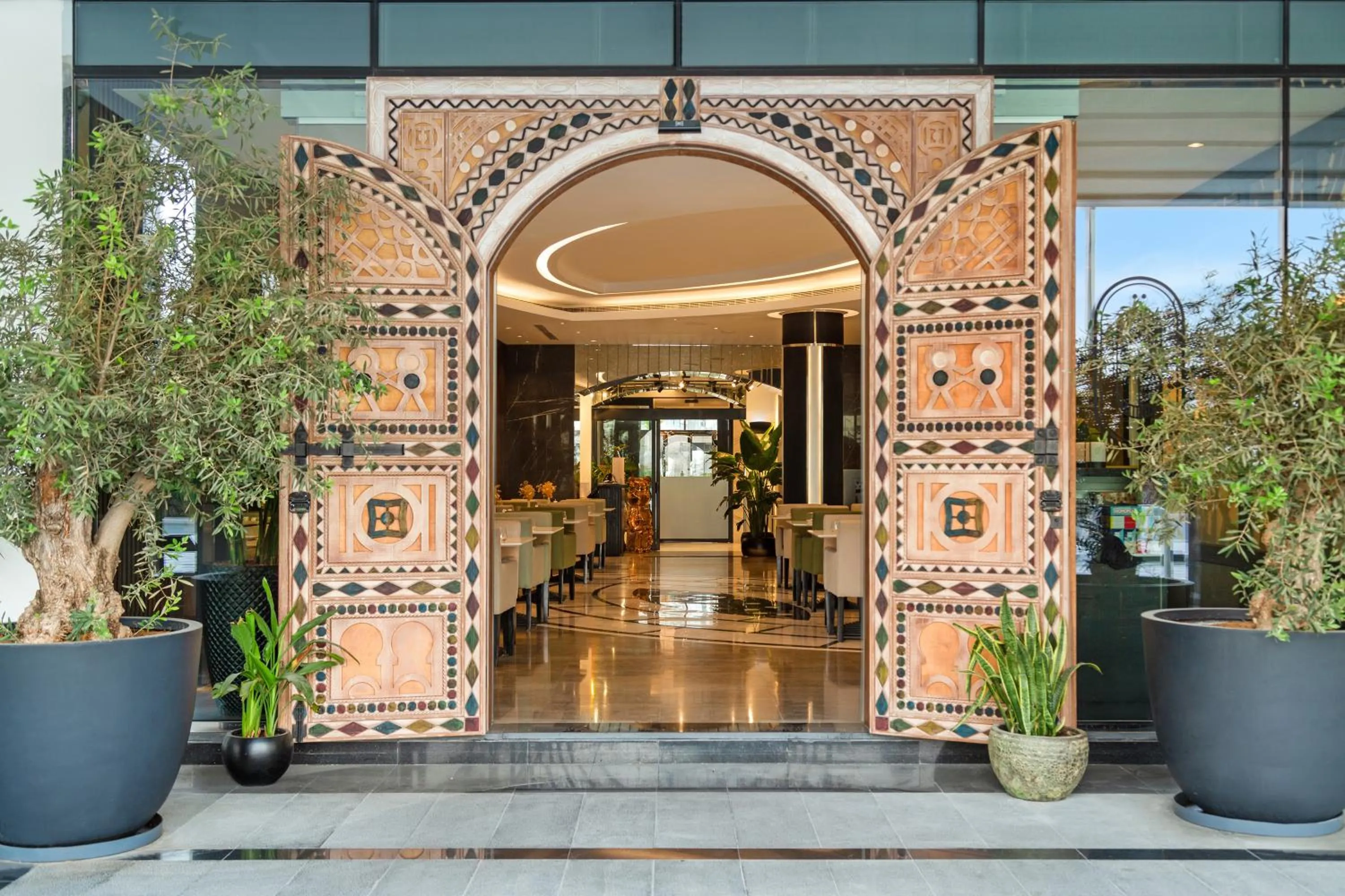 Restaurant/places to eat in Royal Continental Suites Business Bay - Deluxe Apartments