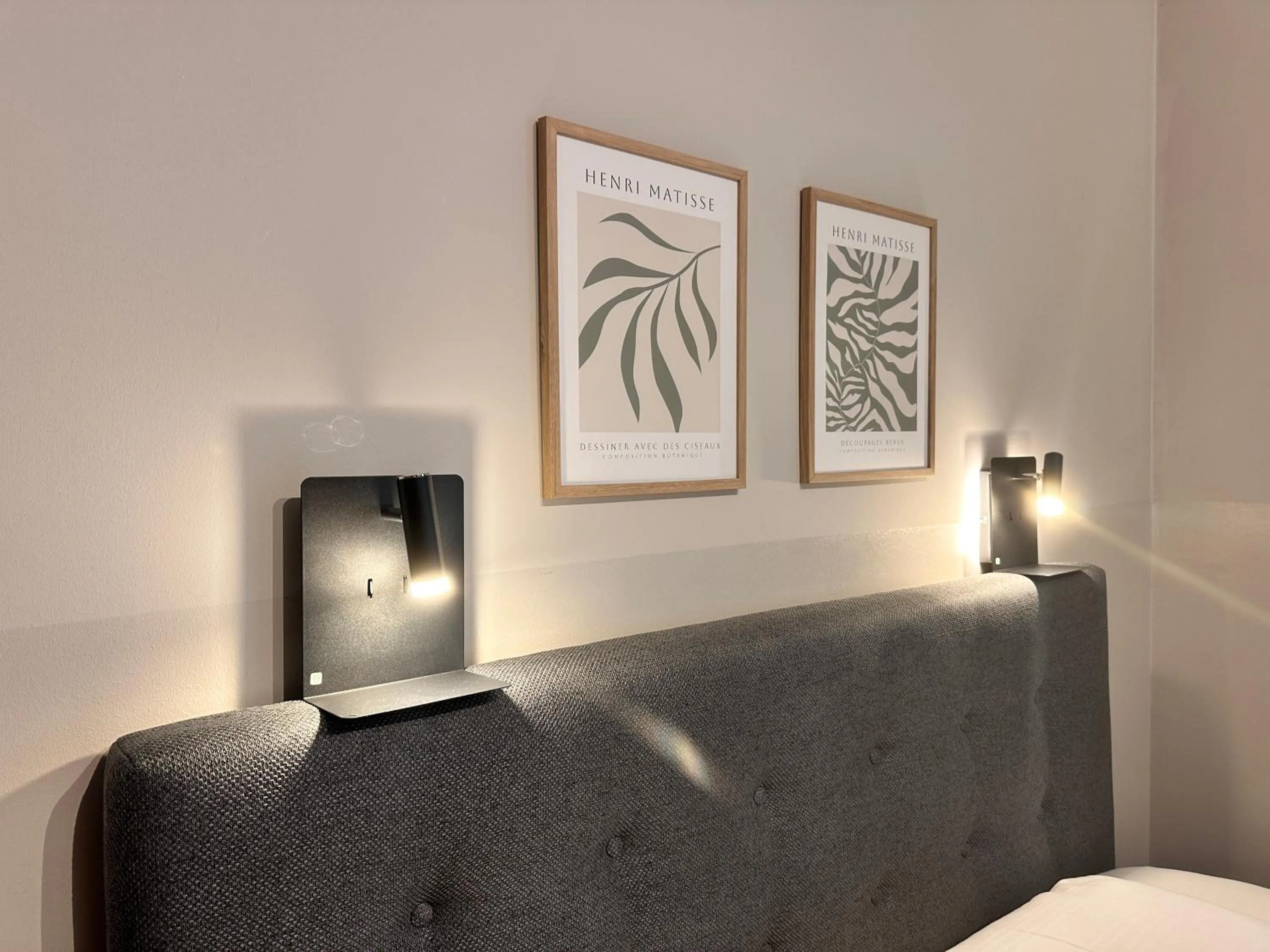 Bed in Hotel Villa Solln - free parking