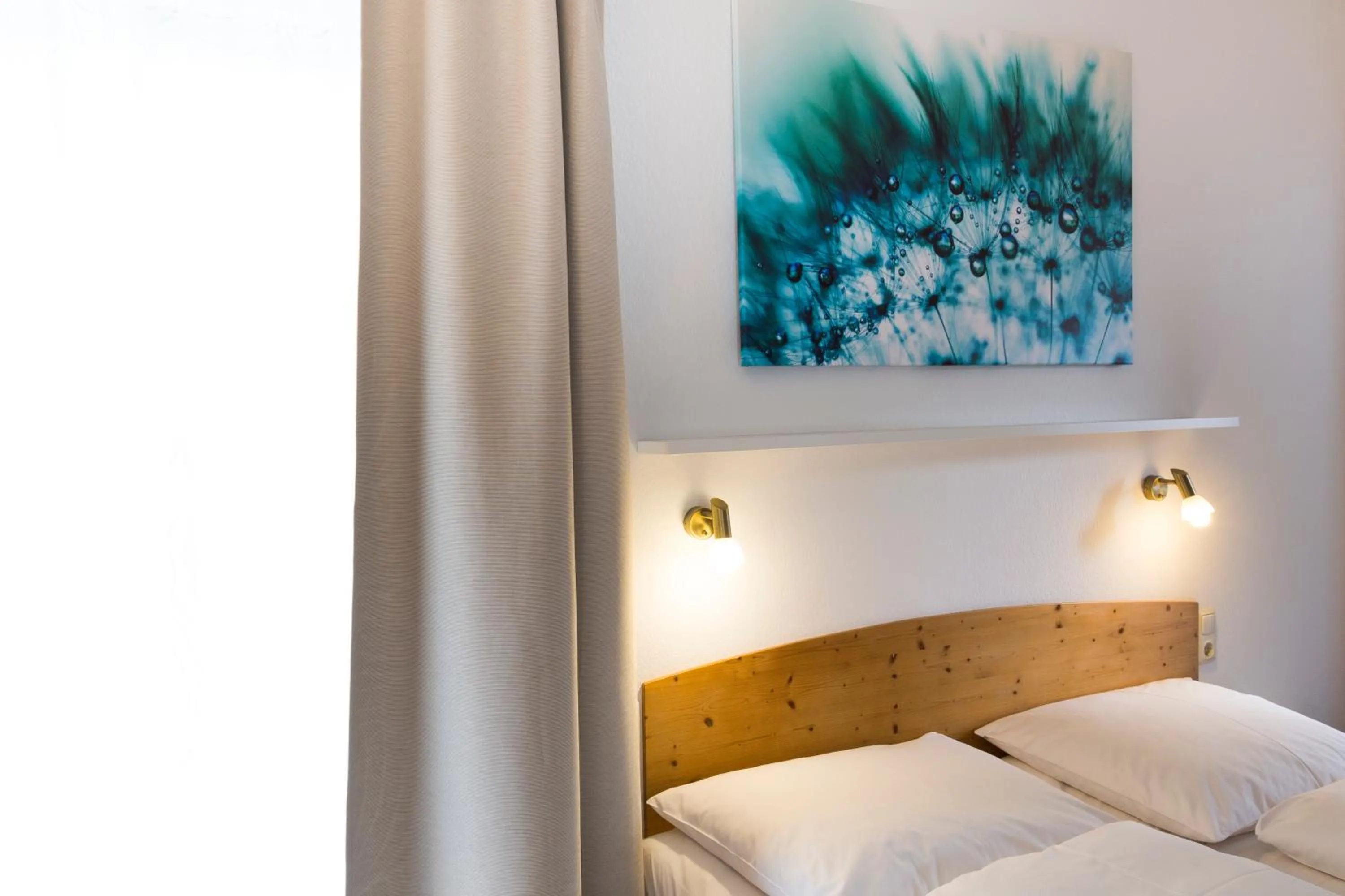 Photo of the whole room, Bed in Hotel Villa Solln - free parking