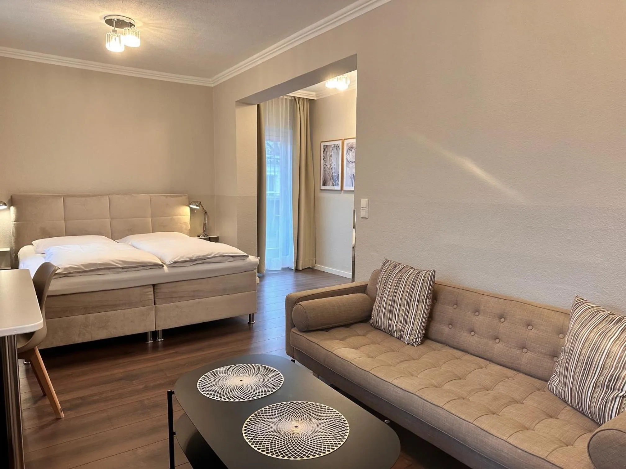 Photo of the whole room, Bed in Hotel Villa Solln - free parking