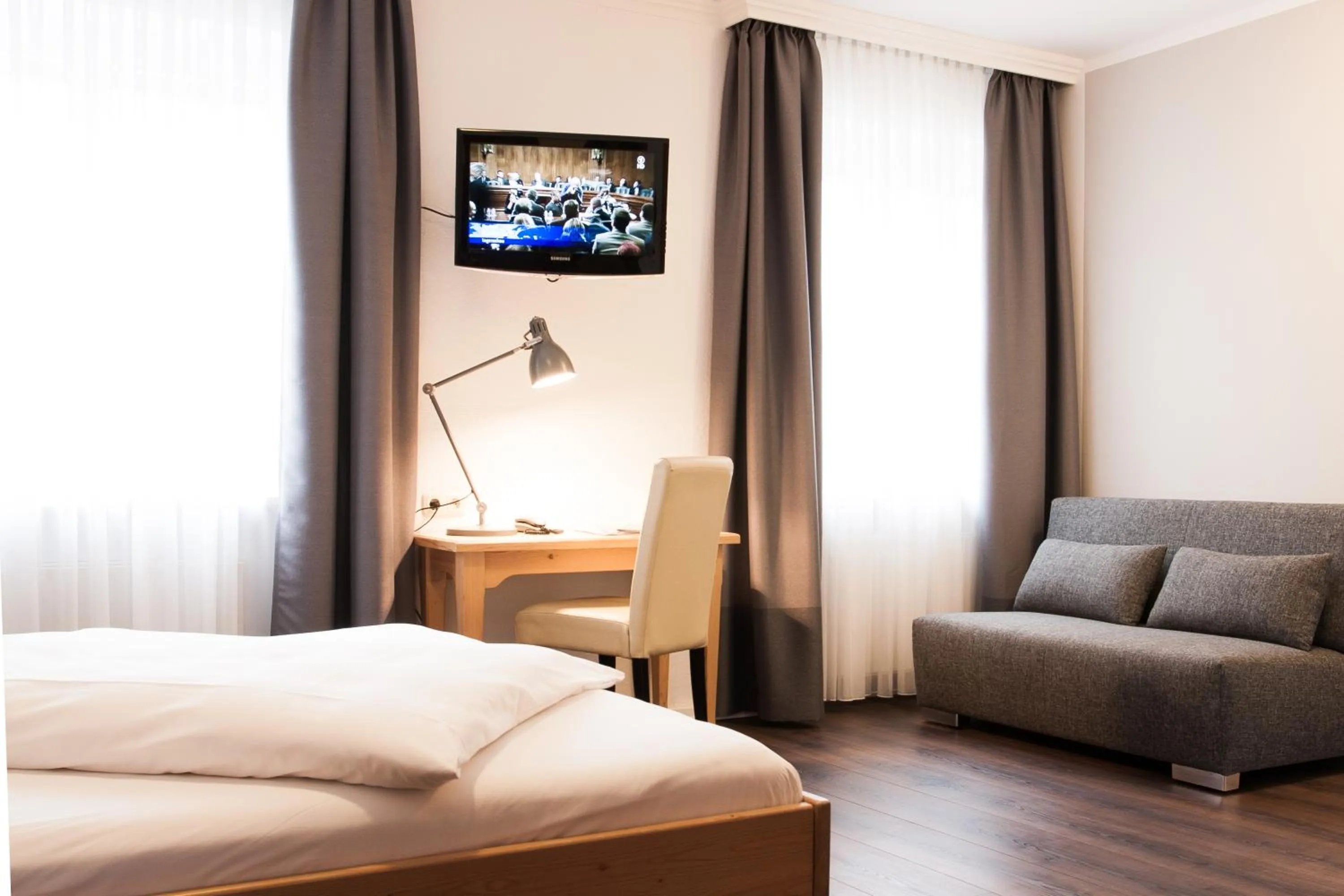 Photo of the whole room, Bed in Hotel Villa Solln - free parking