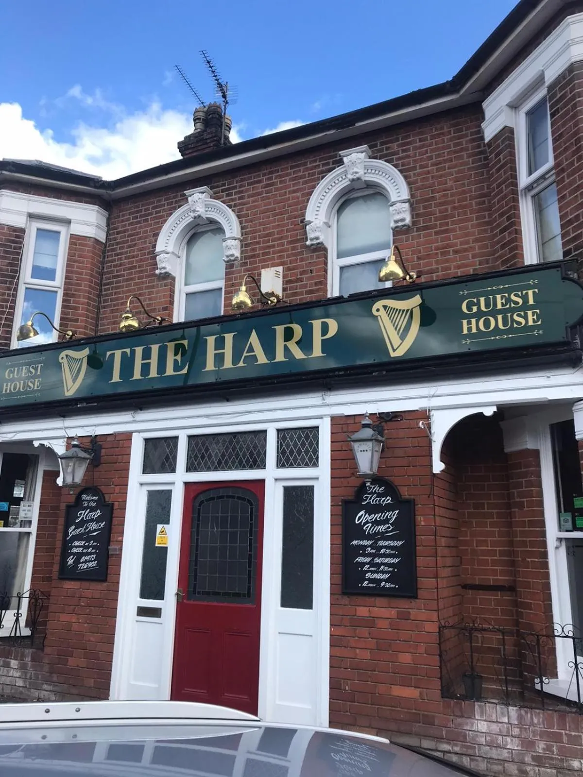 Property building in The Harp Freehouse and Guesthouse