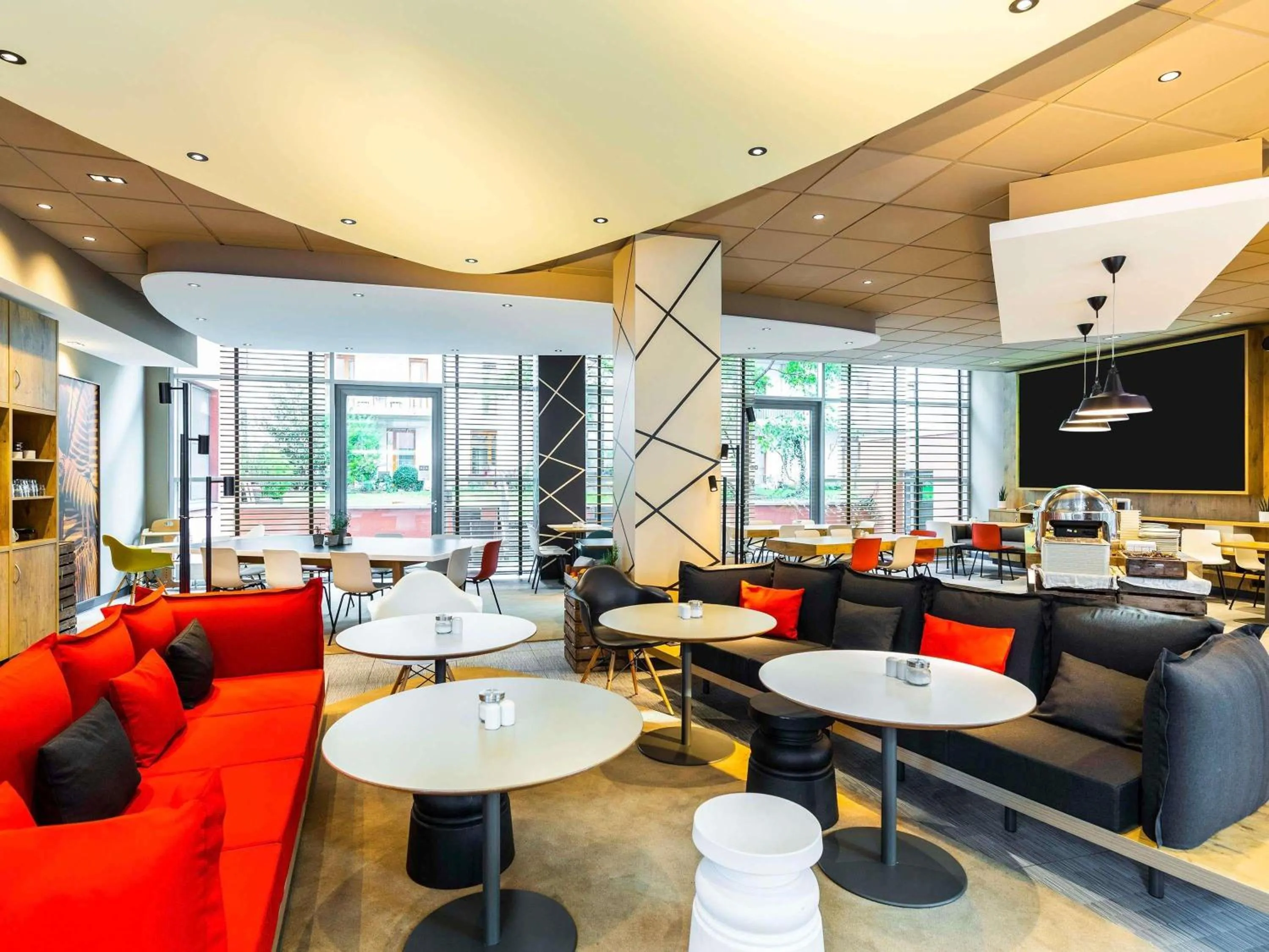 Breakfast in ibis Hotel Hamburg St. Pauli Messe