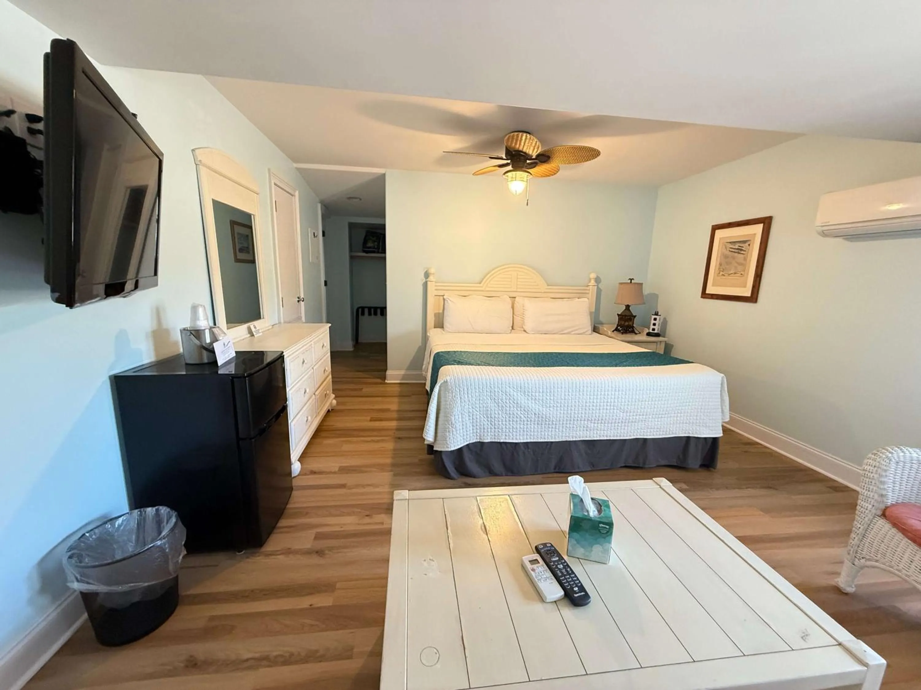 Bed in Island Guesthouse and Motel OBX