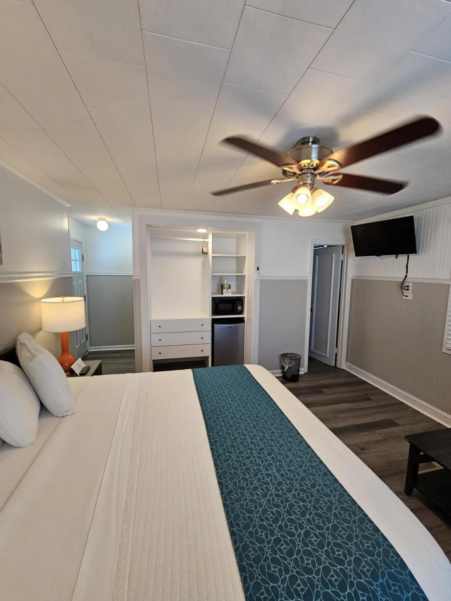 Bed in Island Guesthouse and Motel OBX