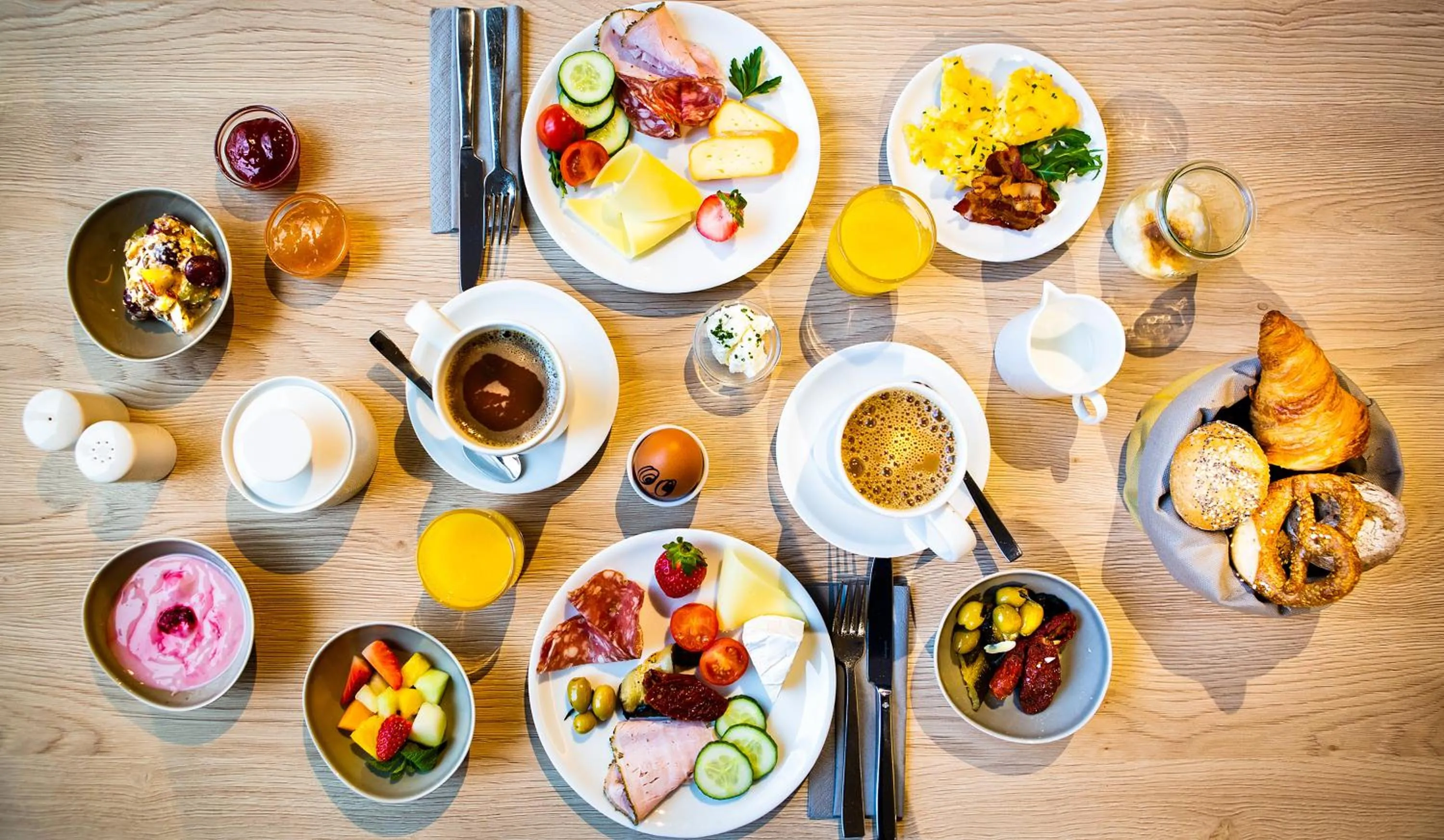 Buffet breakfast in fjord hotel berlin