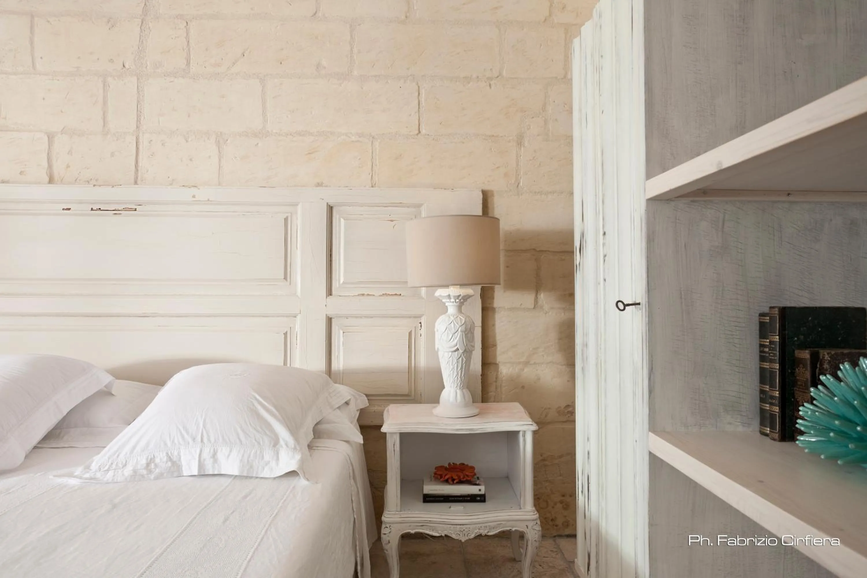 Decorative detail, Bed in Palazzo Dei Dondoli