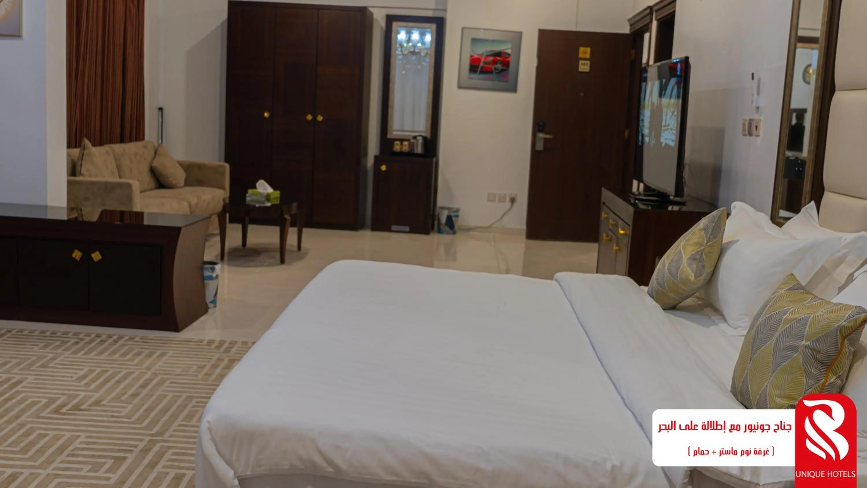 Property building, Bed in Al Andalus Tolen Hotel