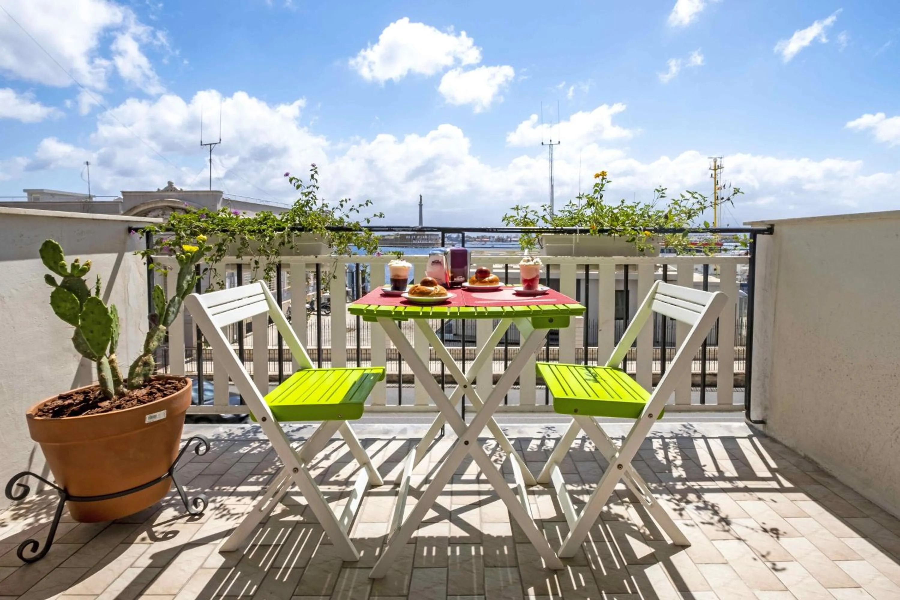 Balcony/Terrace in Miti Dello Stretto B&B