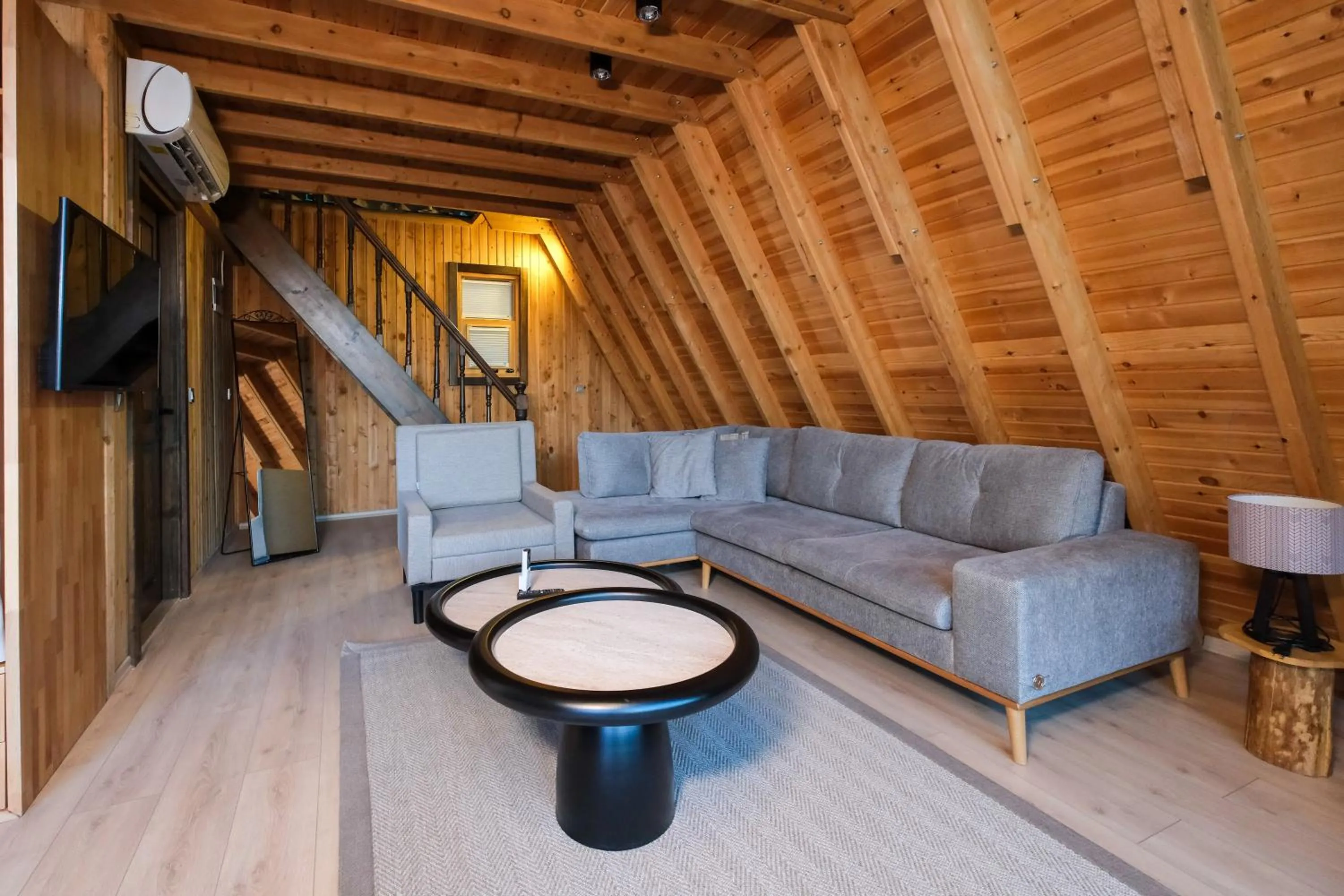 Seating area in Botanik Göl Evleri