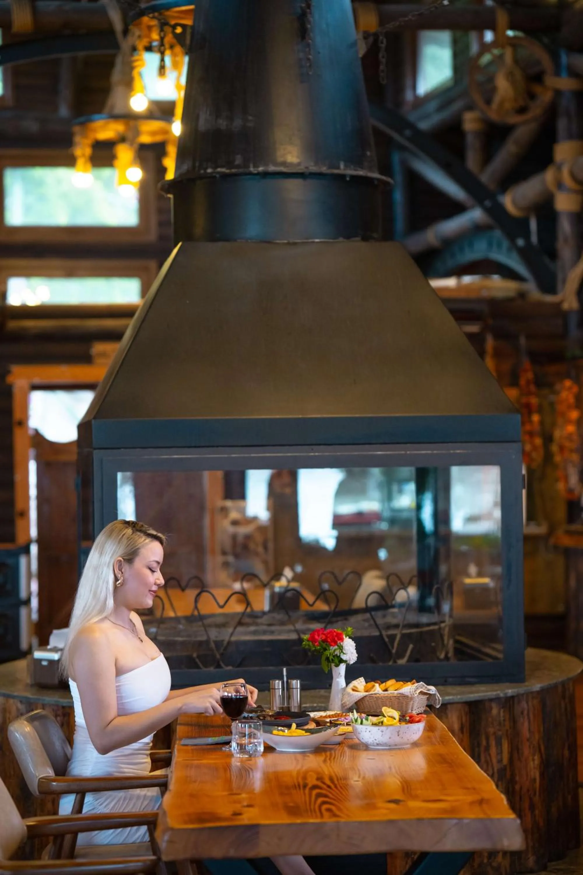 Restaurant/places to eat in Botanik Göl Evleri