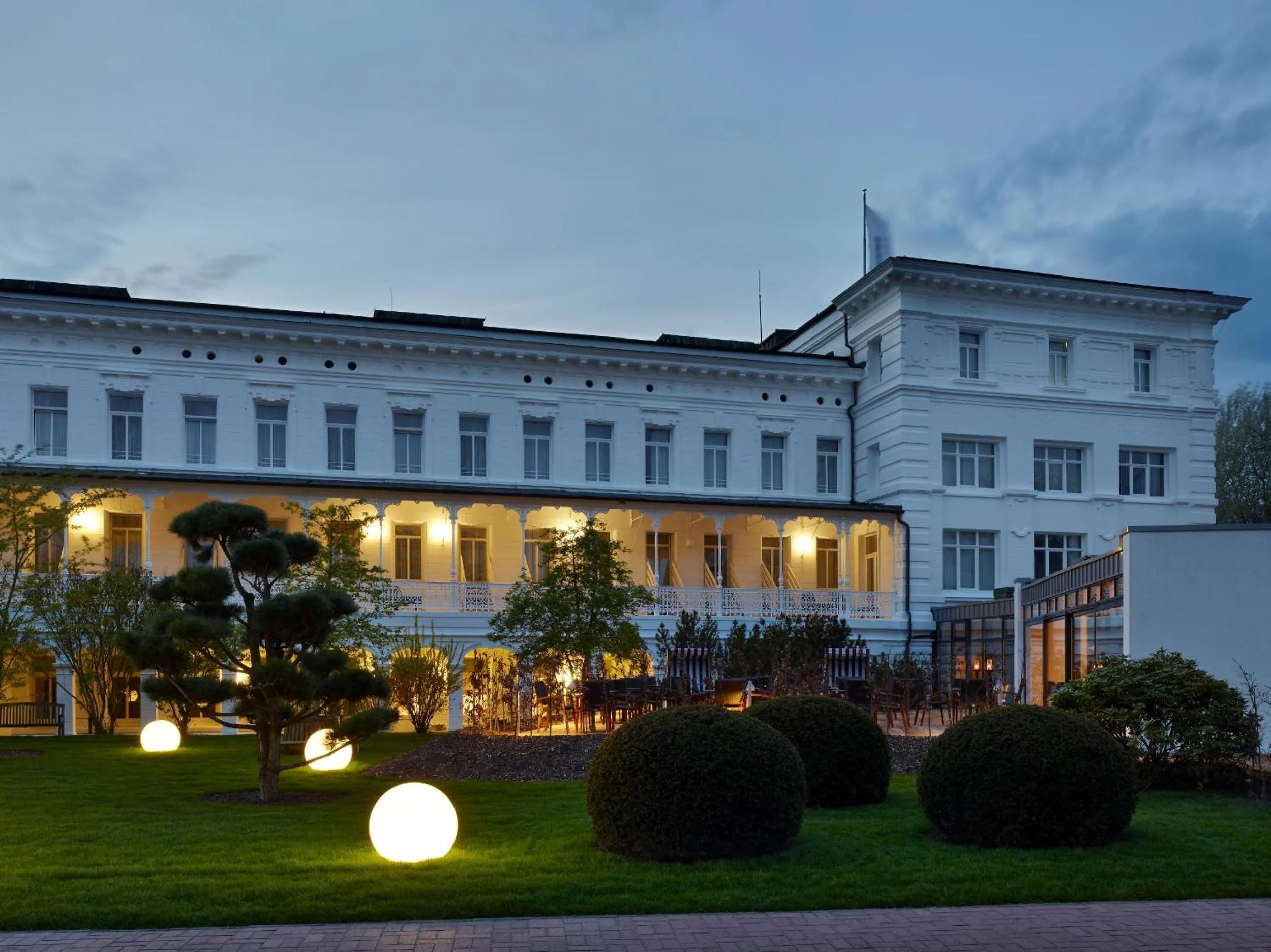 Facade/entrance in Michels Thalasso Hotel Nordseehaus