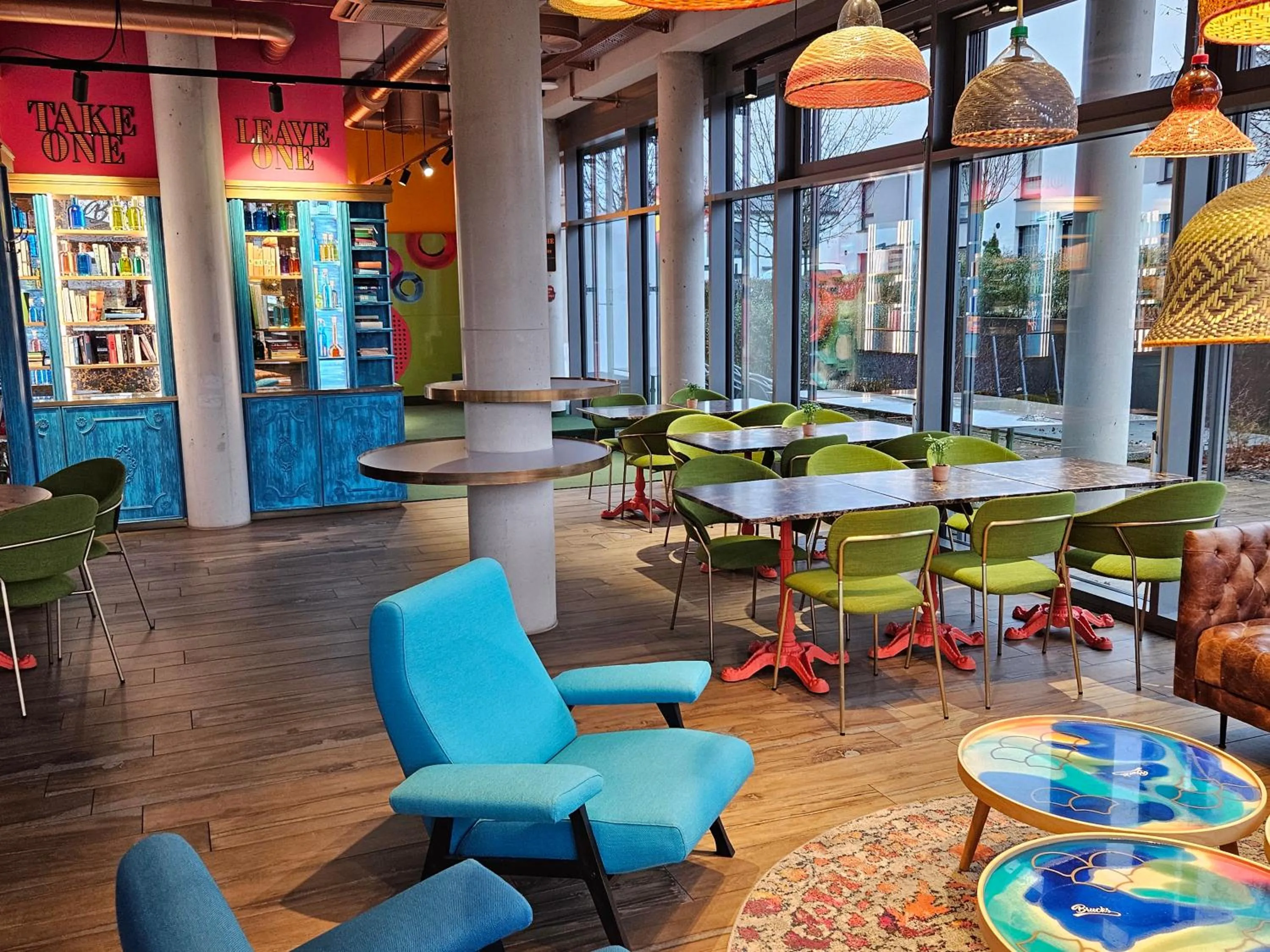 Restaurant/places to eat in The Brucklyn Apartments