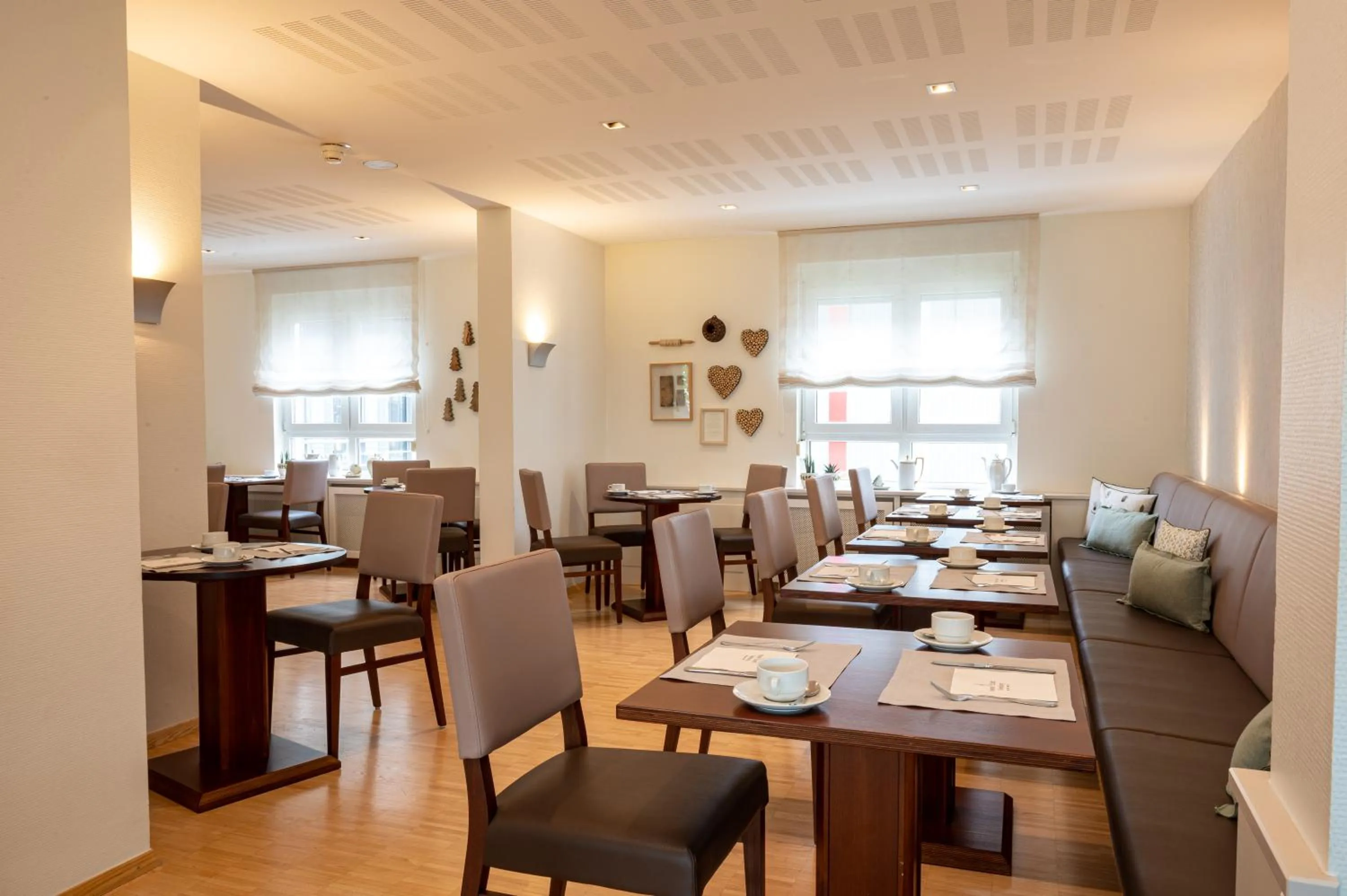 Restaurant/places to eat in Hotel Stadt Freiburg