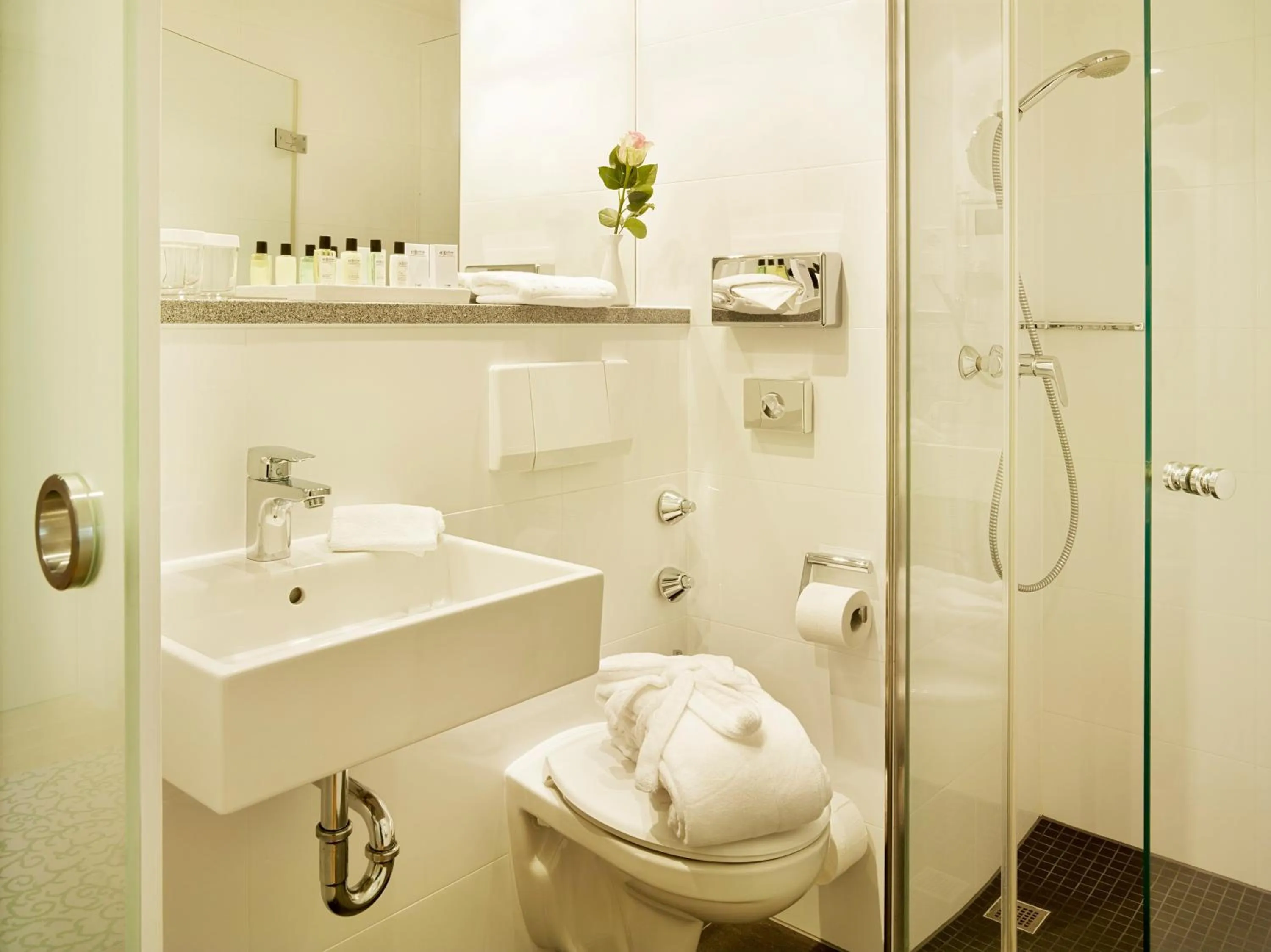 Bathroom in Hotel Stadt Freiburg