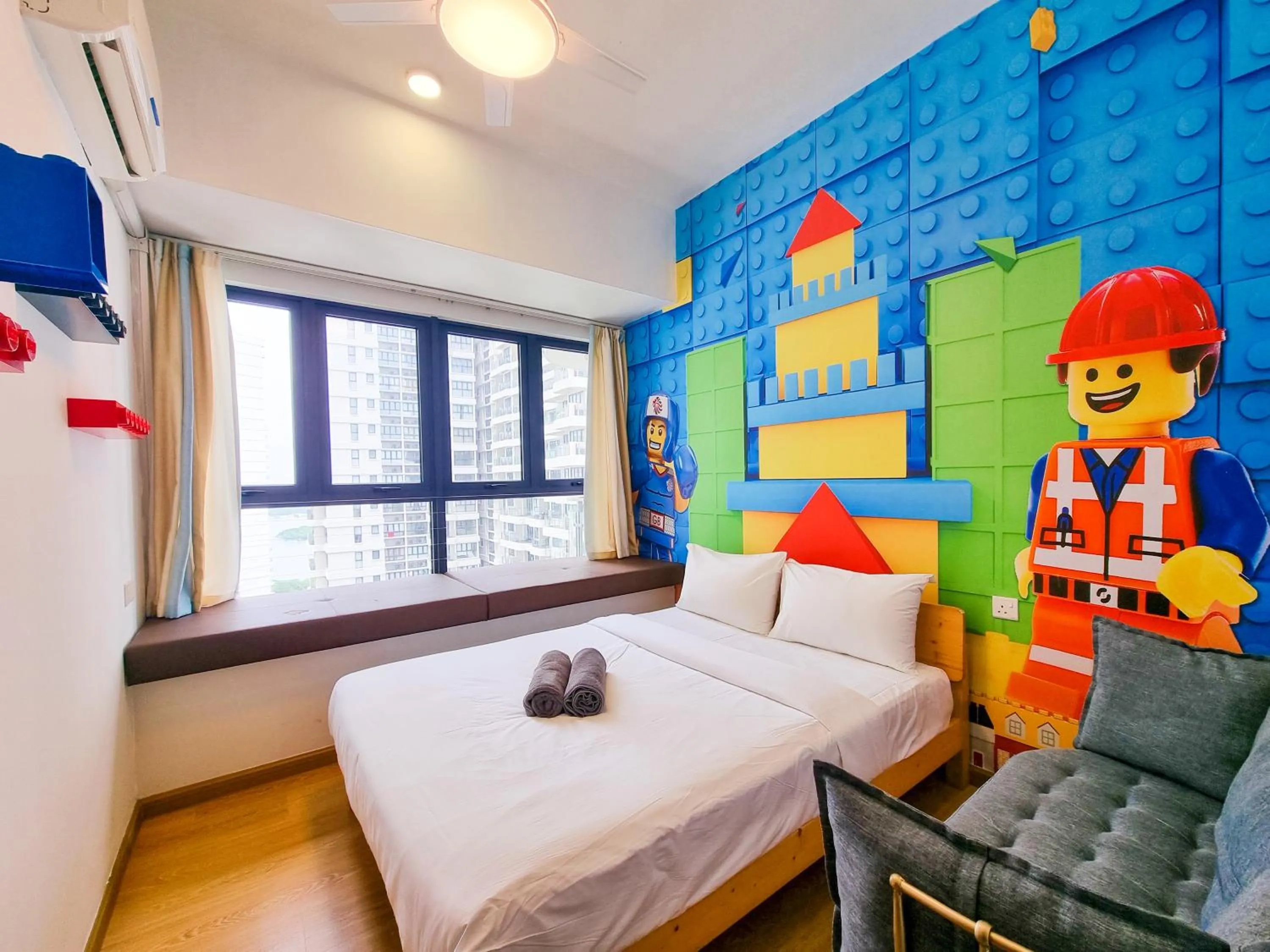 Bedroom, Bed in Country Garden Seaview Suite by Nest Home at Danga Bay