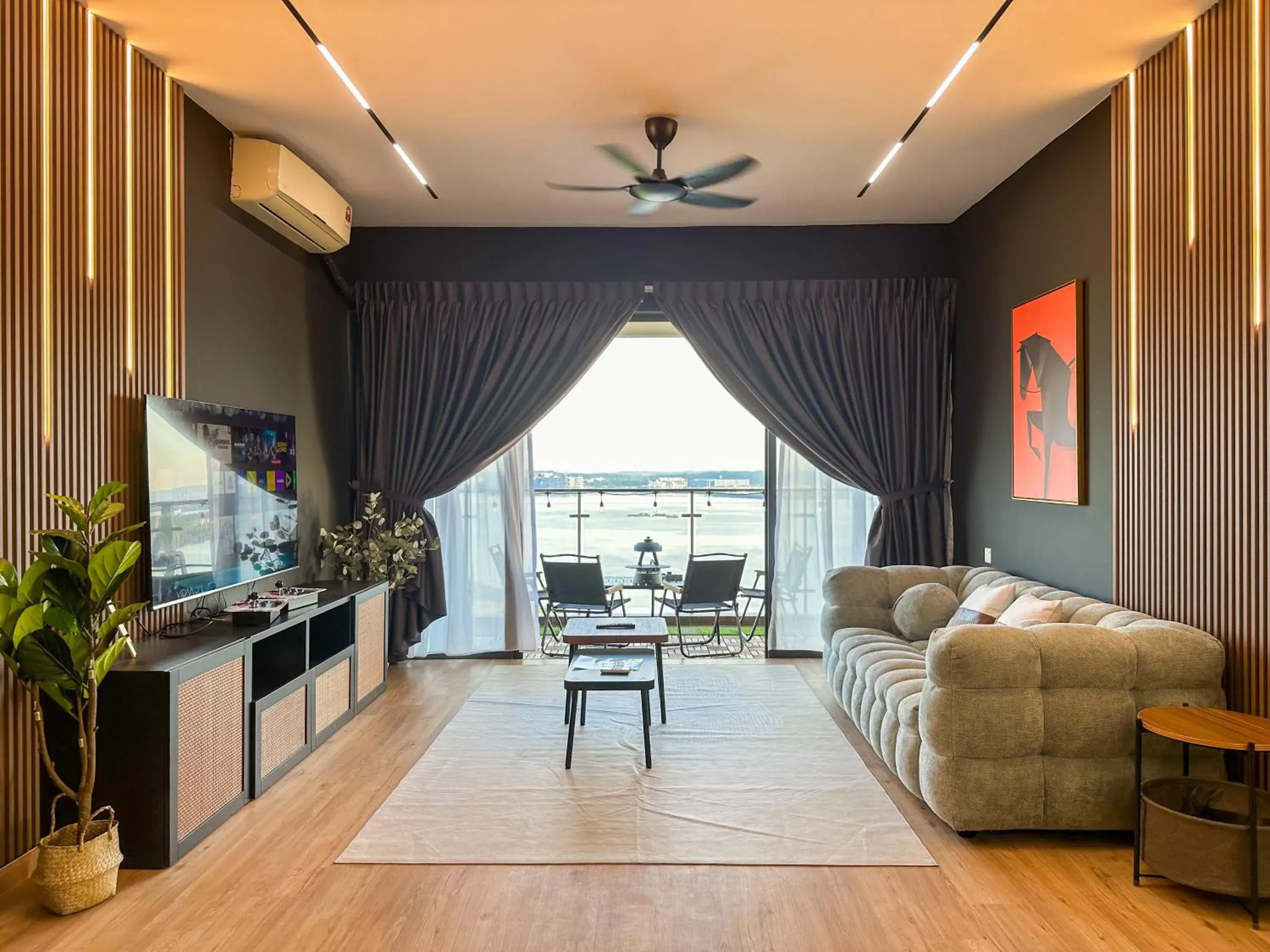 Premium Three-Bedrooms Suite with Sea View and Bathtub in Country Garden Seaview Suite by Nest Home at Danga Bay Premium Three-Bedrooms Suite with Sea View and Bathtub in Country Garden Seaview Suite by Nest Home at Danga Bay