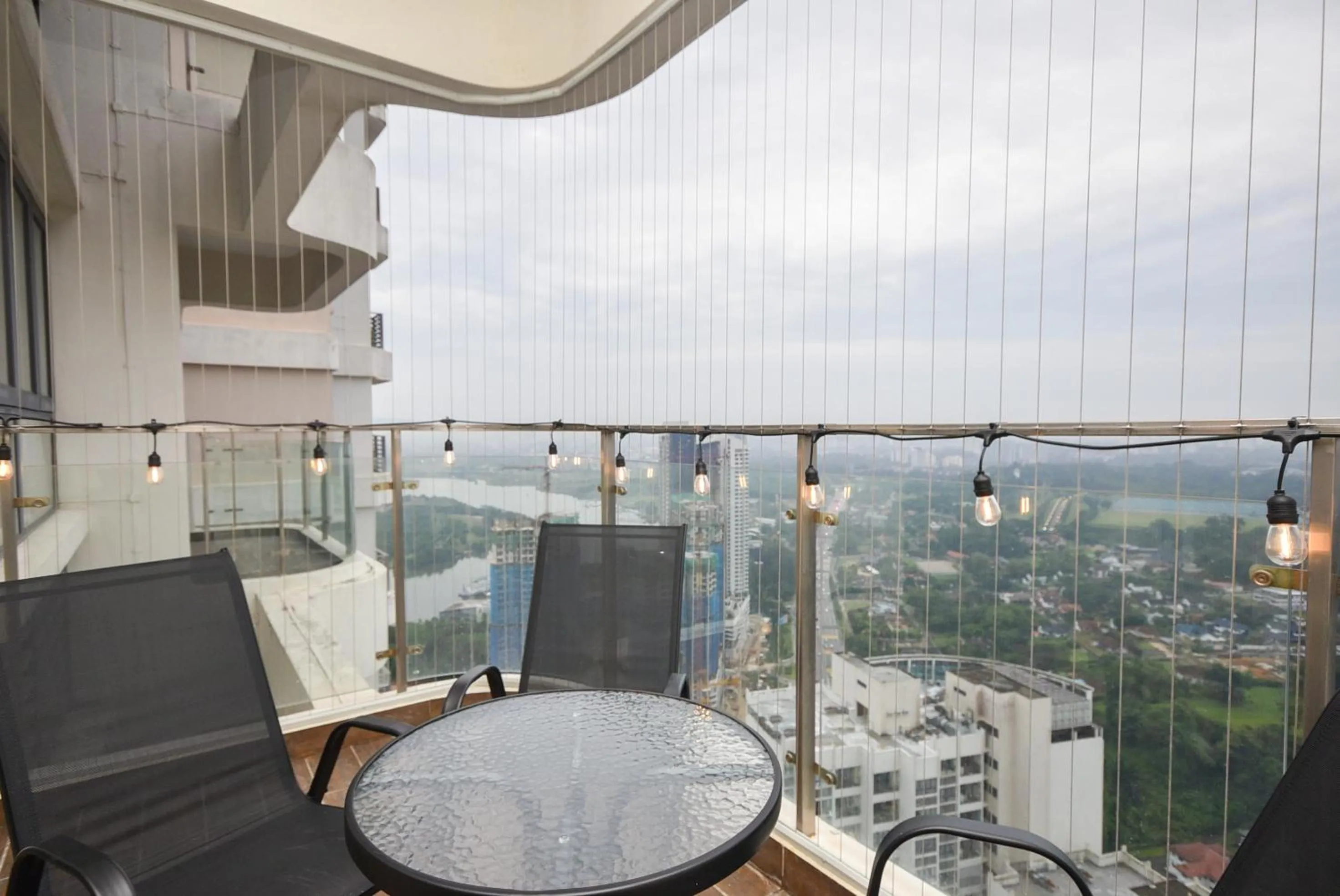 Country Garden Seaview Suite by Nest Home at Danga Bay