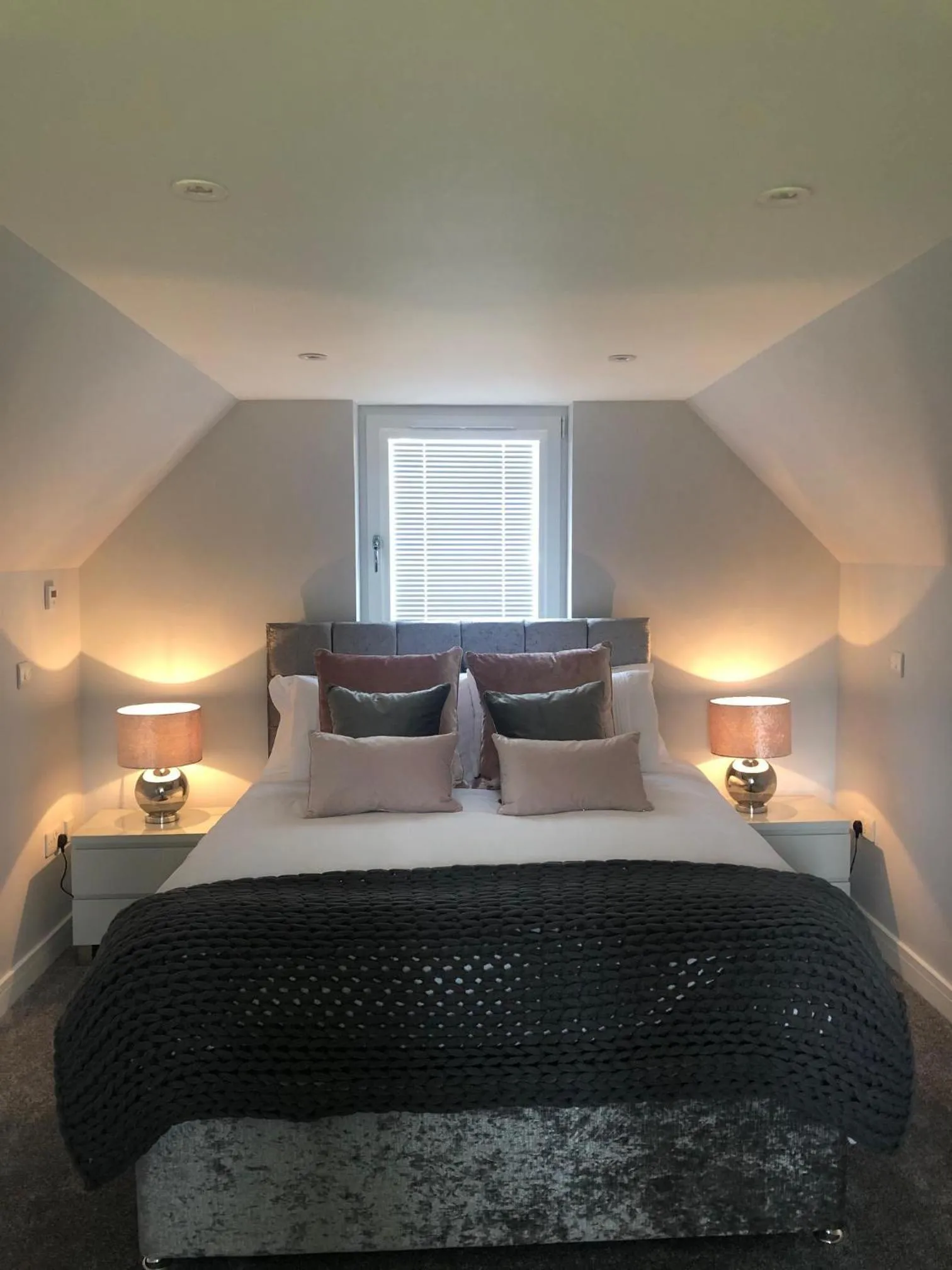 Bedroom, Bed in Appin Apartment