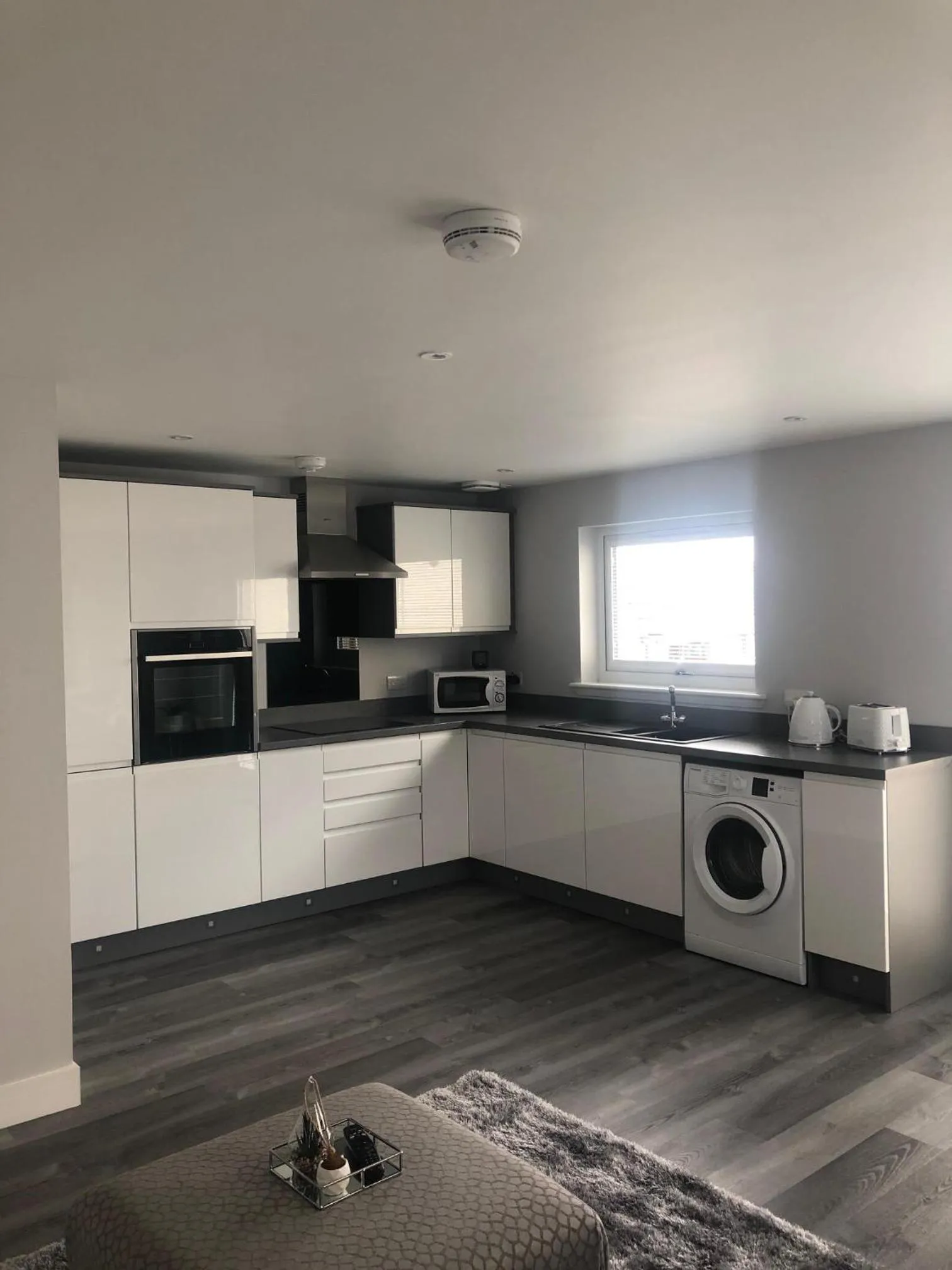 Kitchen or kitchenette in Appin Apartment