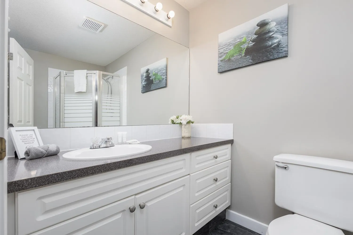 Property building in Paradise Canyon Golf Resort - Signature Walkout Condo 380