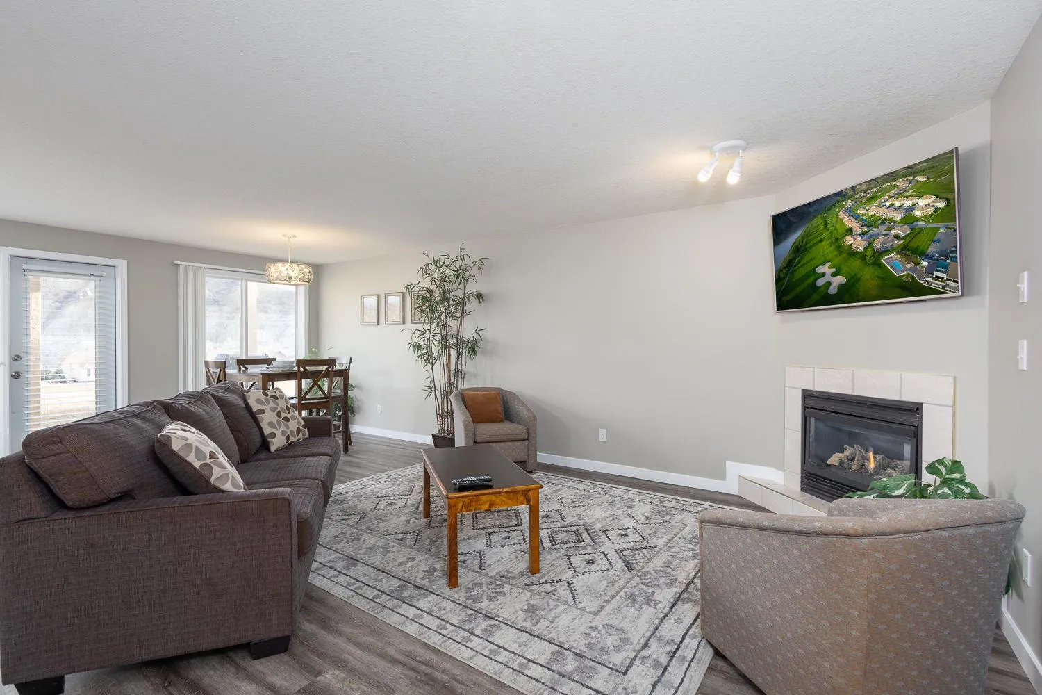 Property building in Paradise Canyon Golf Resort - Signature Walkout Condo 380